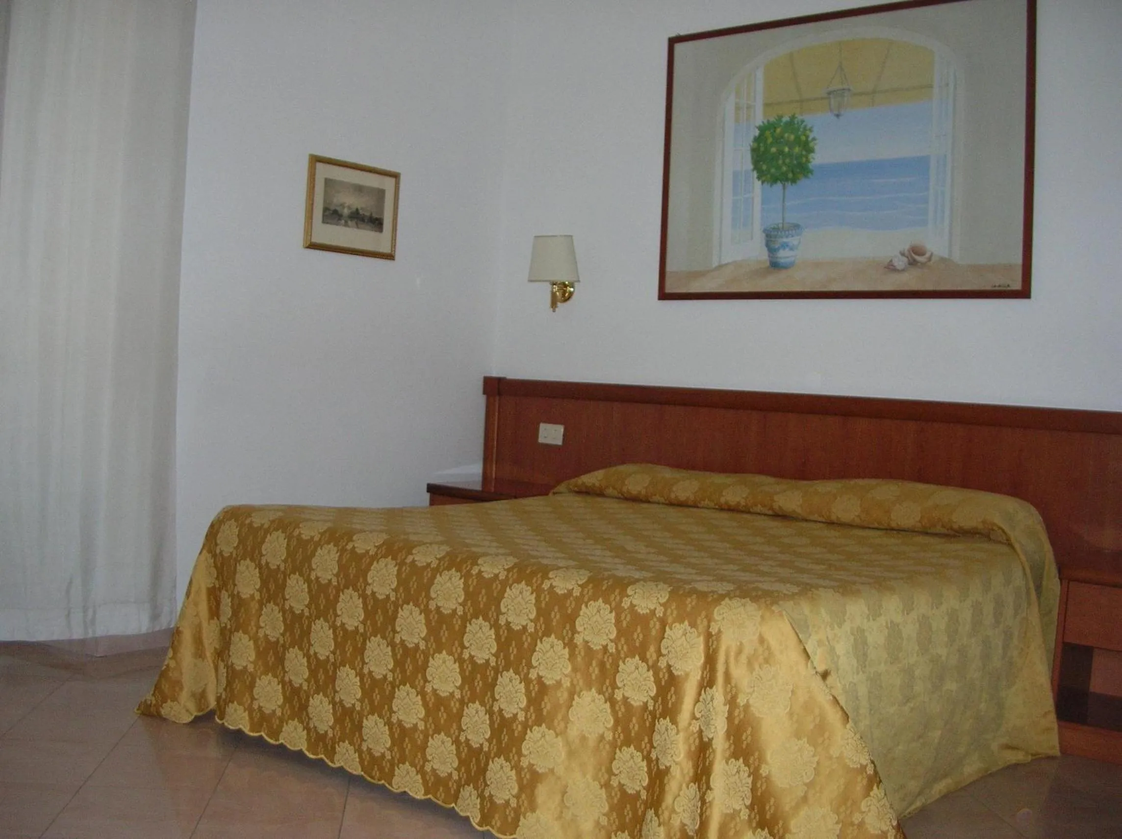 Bed in Gioia Guest House