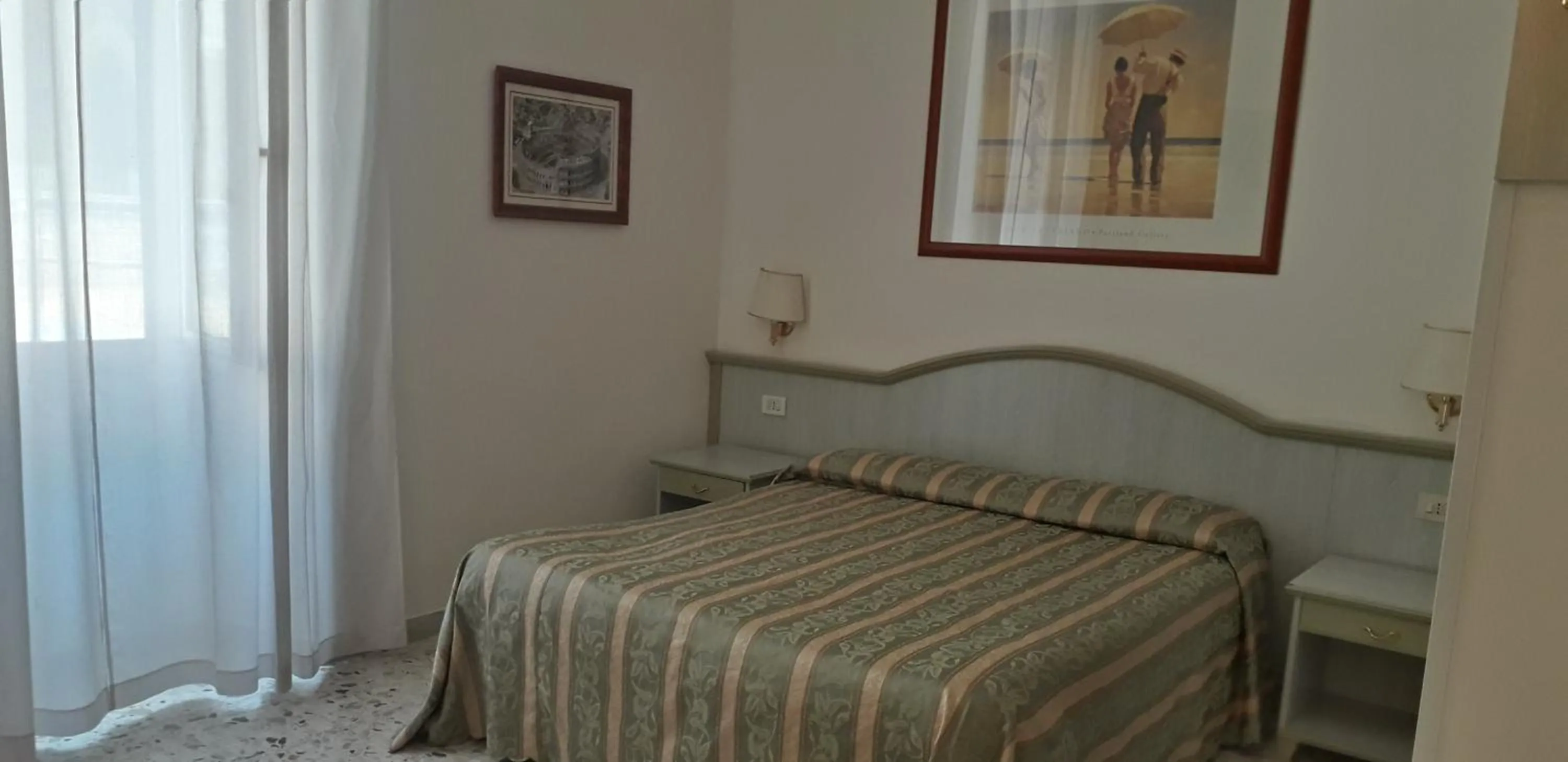Photo of the whole room, Bed in Gioia Guest House