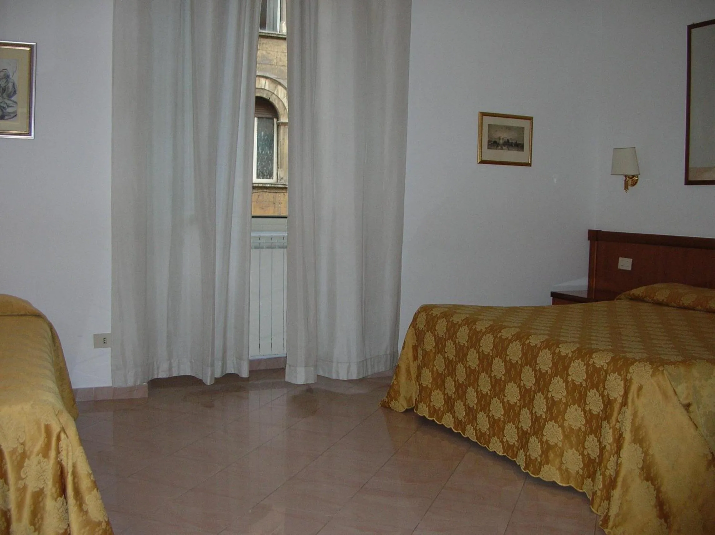 Bed in Gioia Guest House