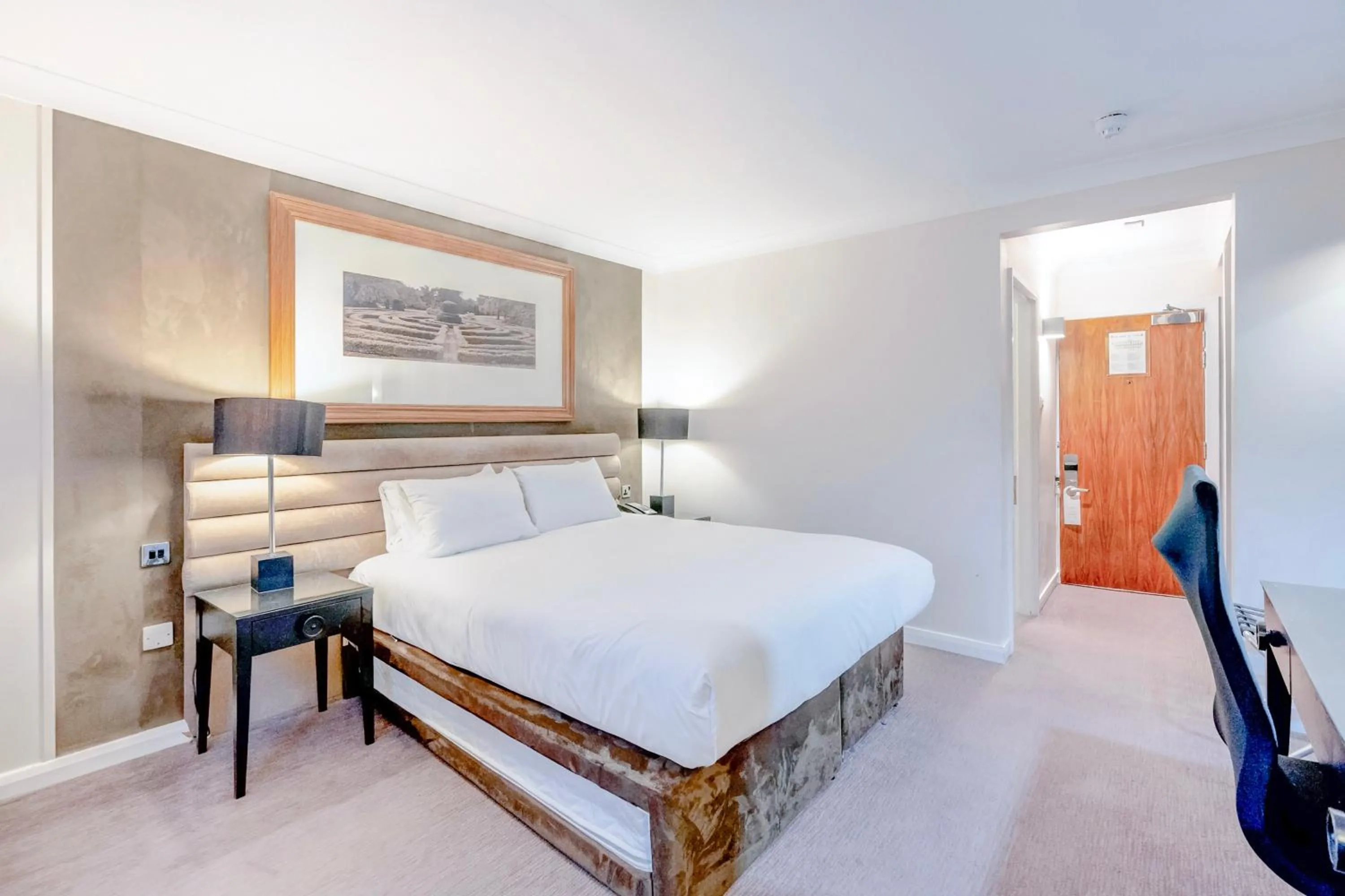 Bedroom, Bed in The Landmark Hotel and SPA Leisure Club Dundee By Sunday