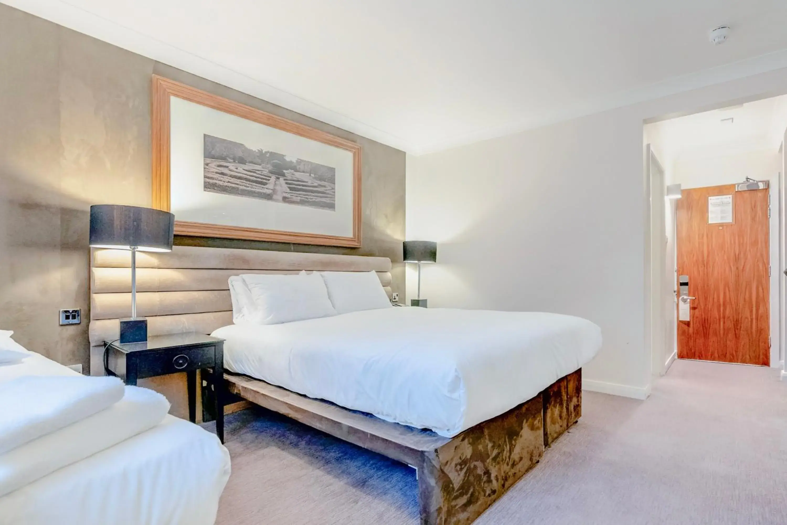 Deluxe Family Room in The Landmark Hotel and SPA Leisure Club Dundee By Sunday Deluxe Family Room in The Landmark Hotel and SPA Leisure Club Dundee By Sunday