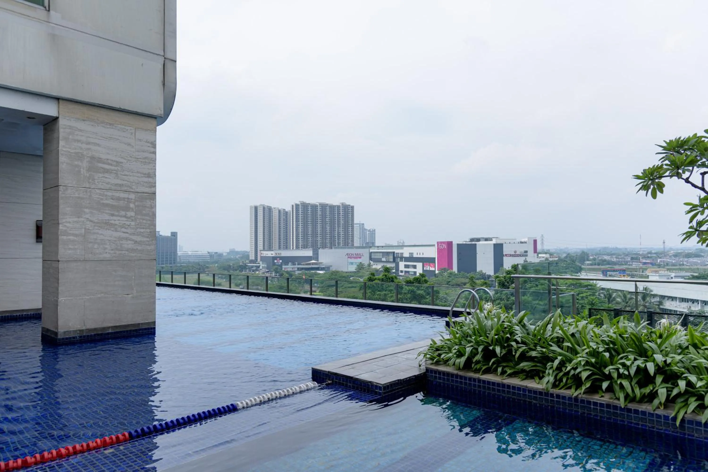 Swimming pool in RedLiving Apartemen B Residence BSD - BE Urban Hotel