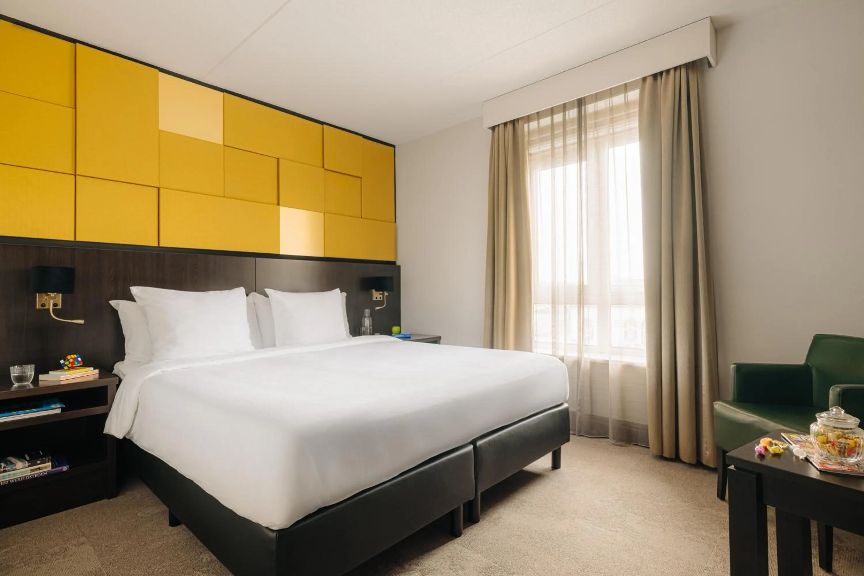 Bedroom, Bed in Leonardo Oranje Hotel Leeuwarden