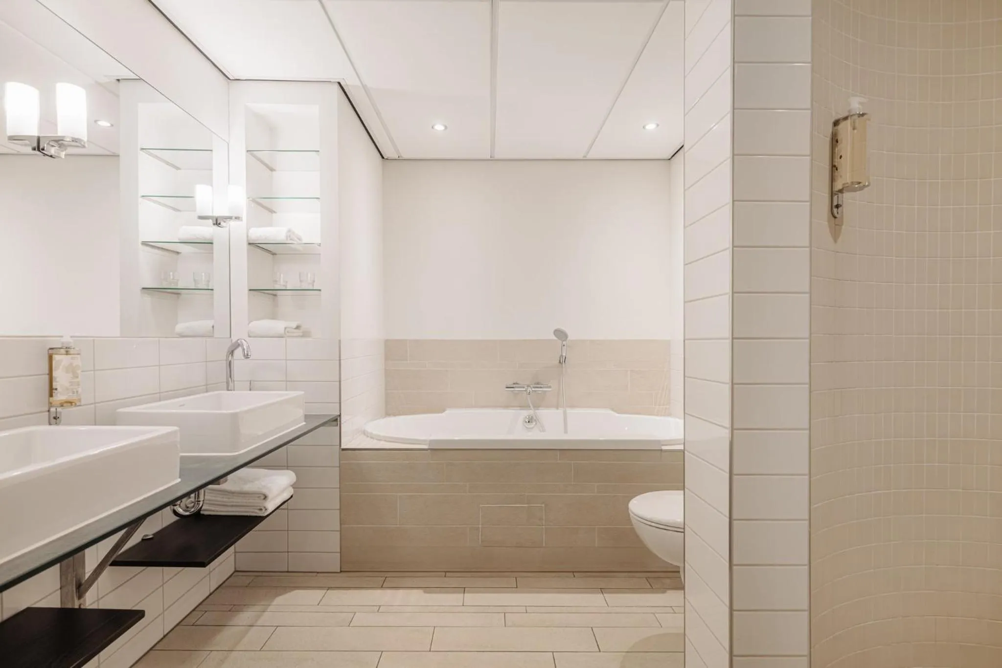 Bathroom in Leonardo Oranje Hotel Leeuwarden