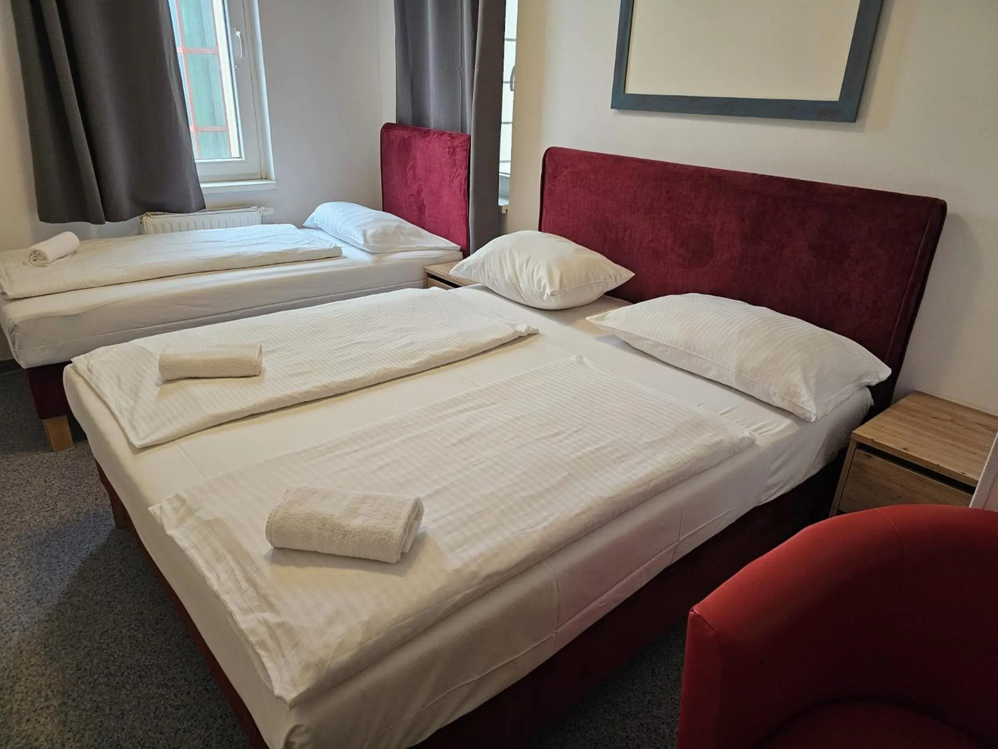 Bed in Hotel Astral Vienna