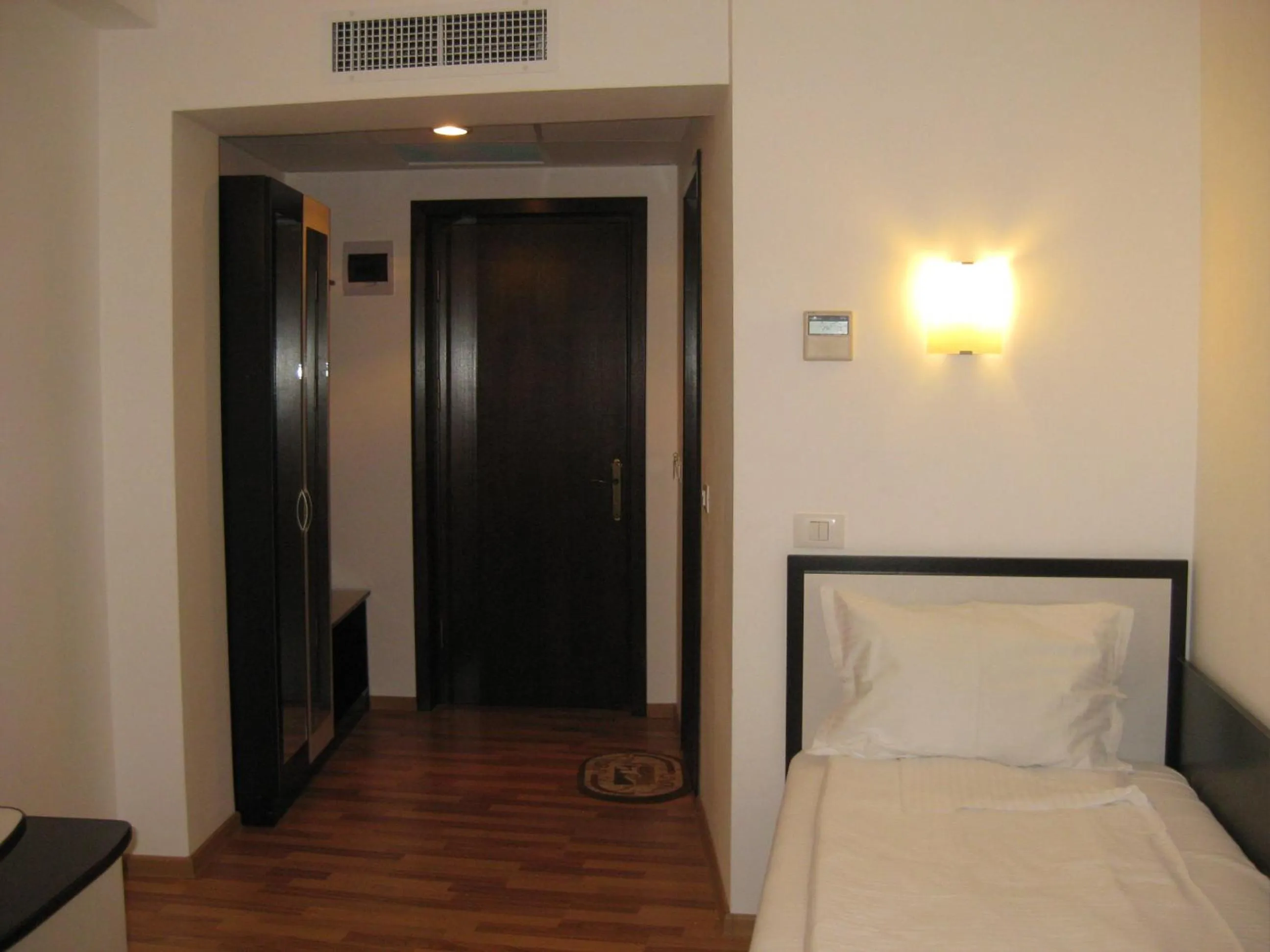 Photo of the whole room in Hotel Anina