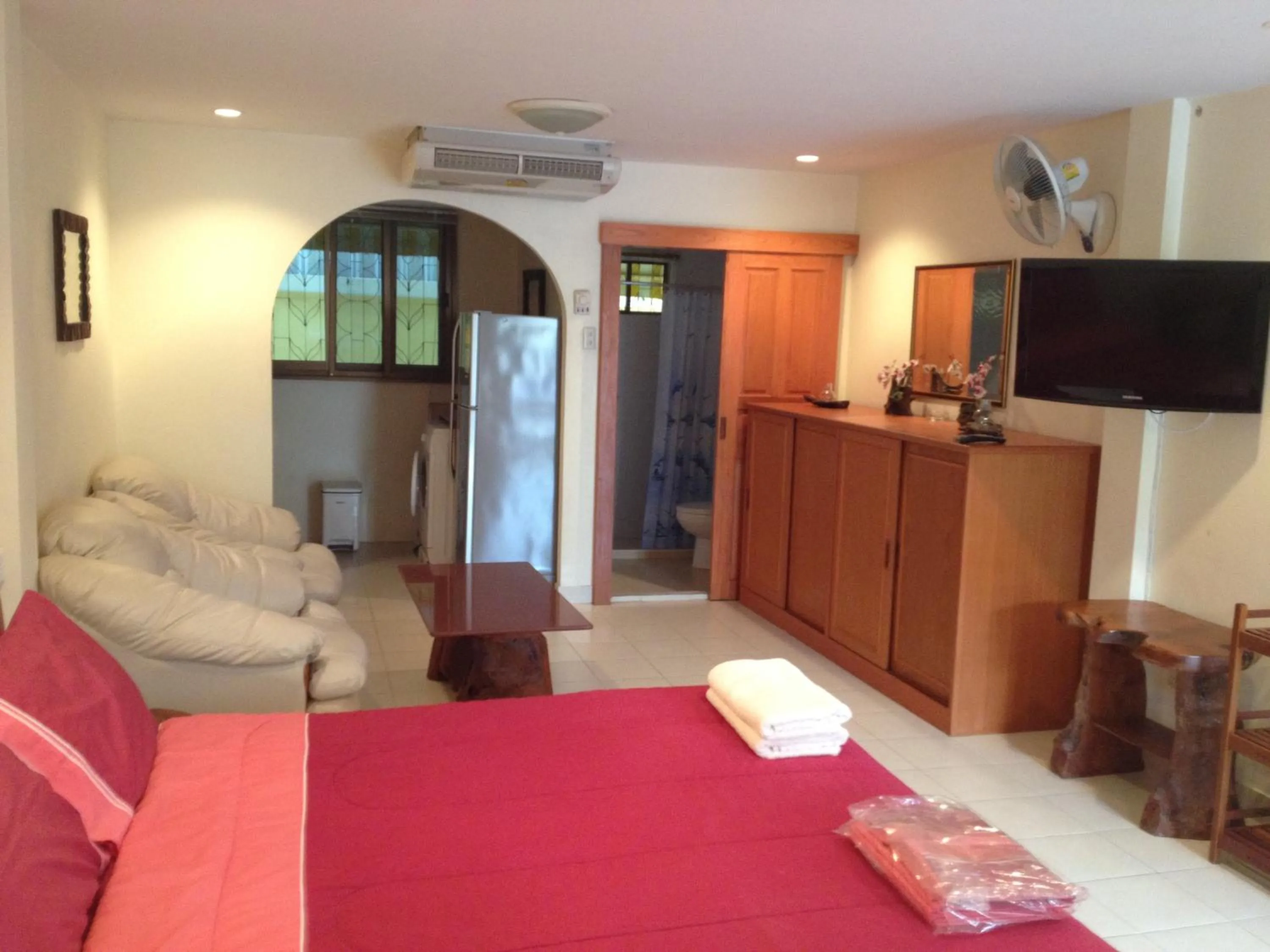 Bed in Happy Valley Pattaya