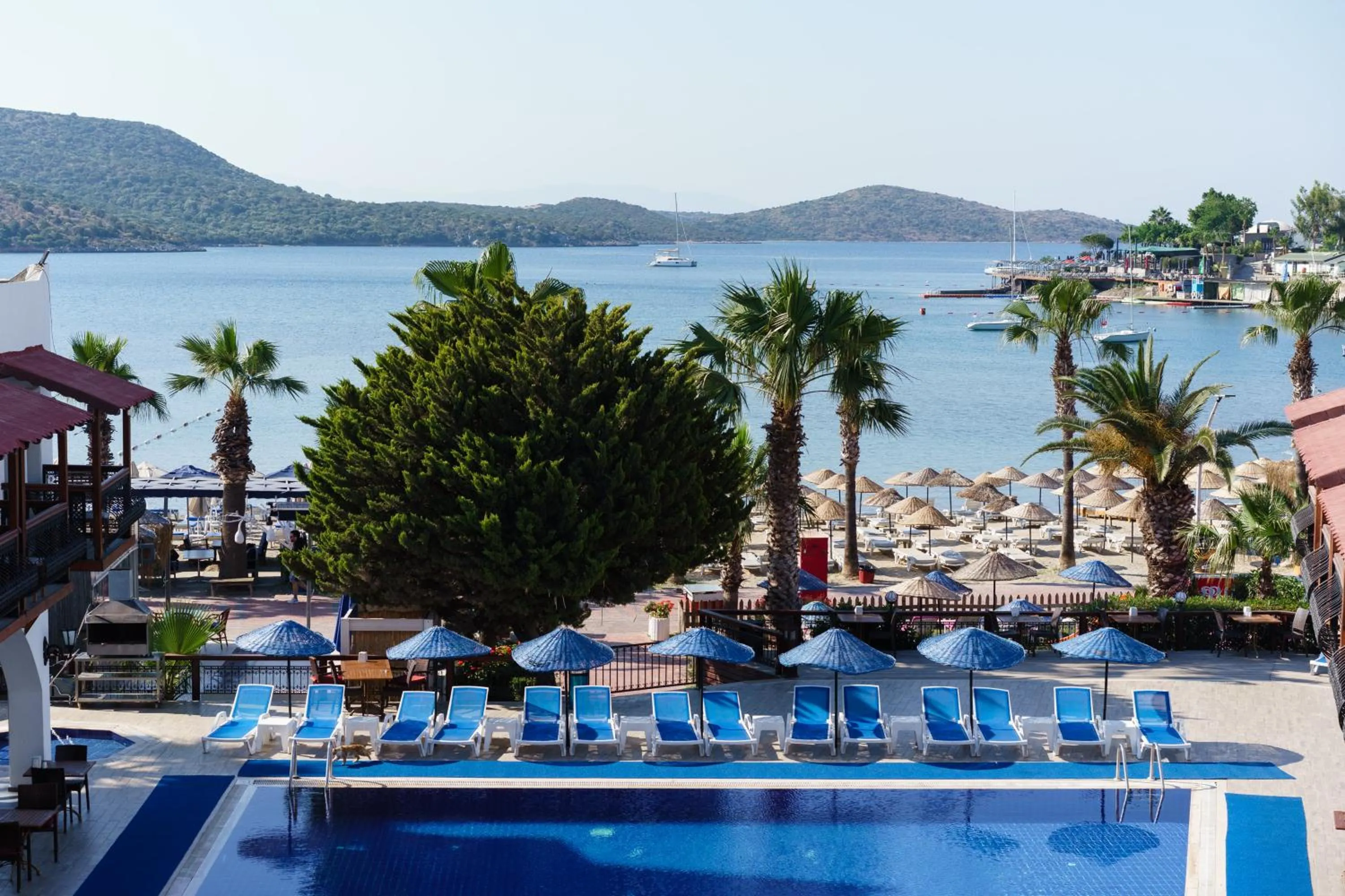 Pool view in Costa Bitezhan Beach Hotel