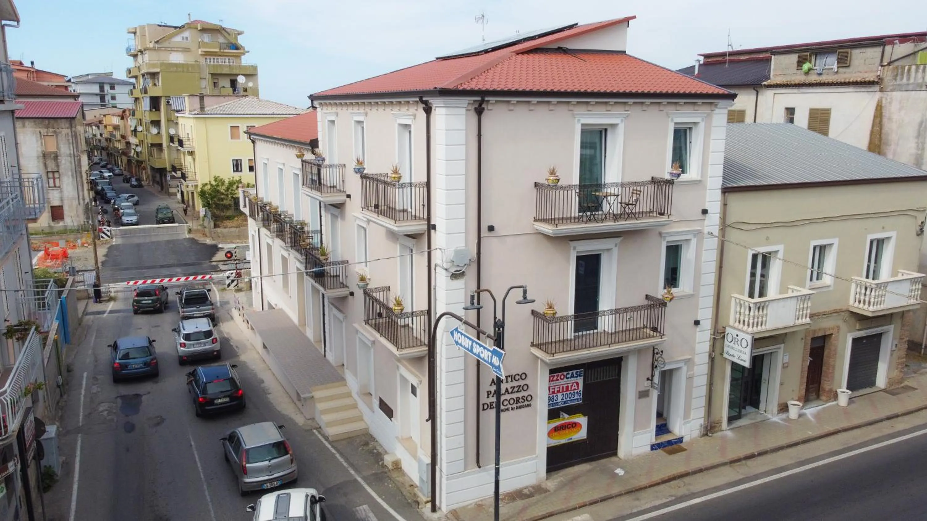 Antico Palazzo del Corso by Home Dardano