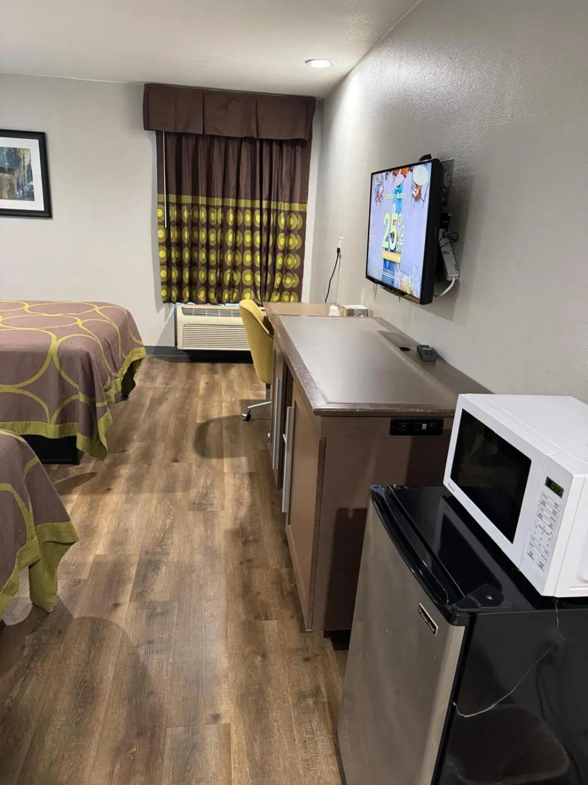 Bed in Executive Inn