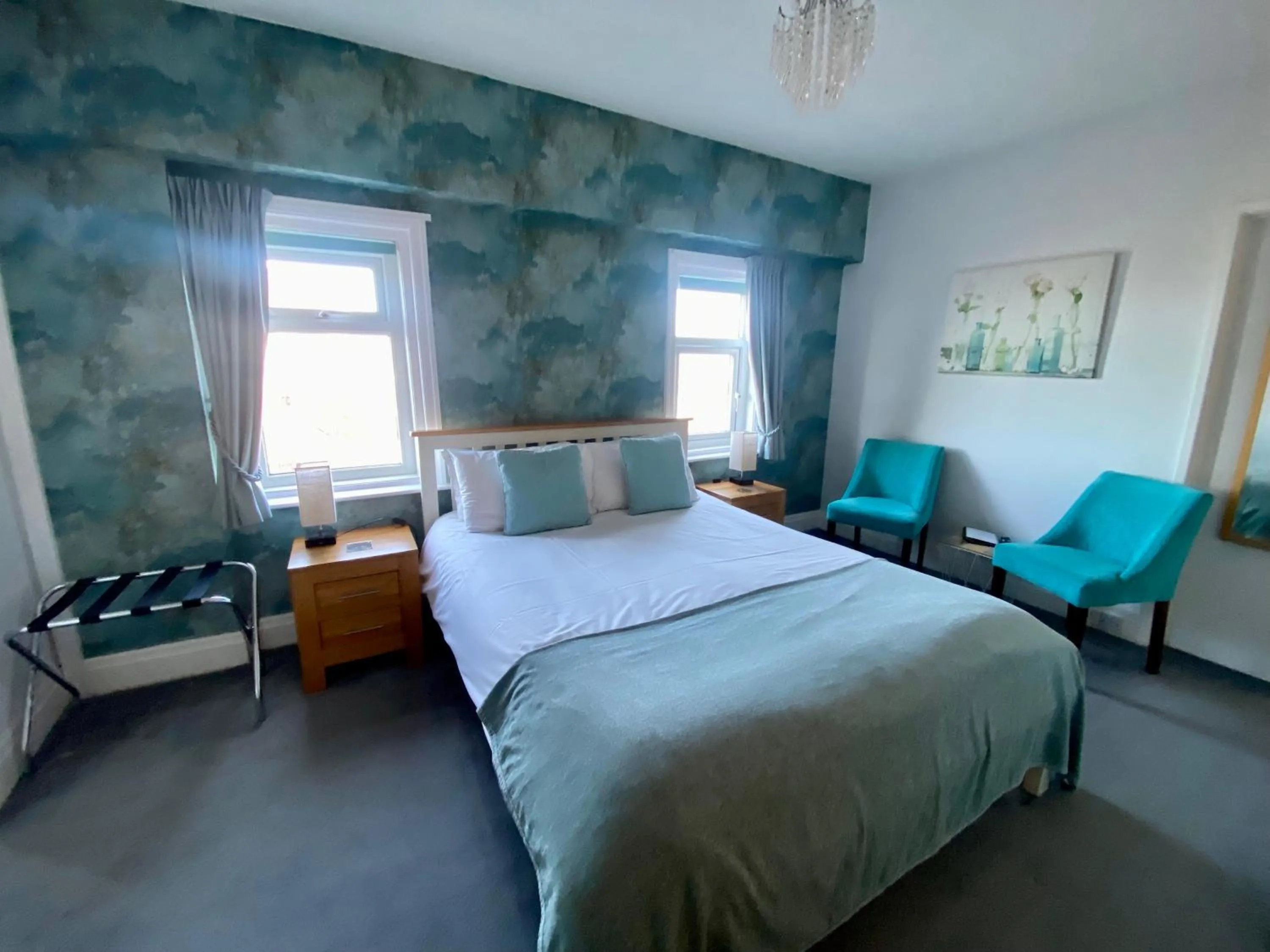 Bedroom, Bed in The Fossil Tree Hotel