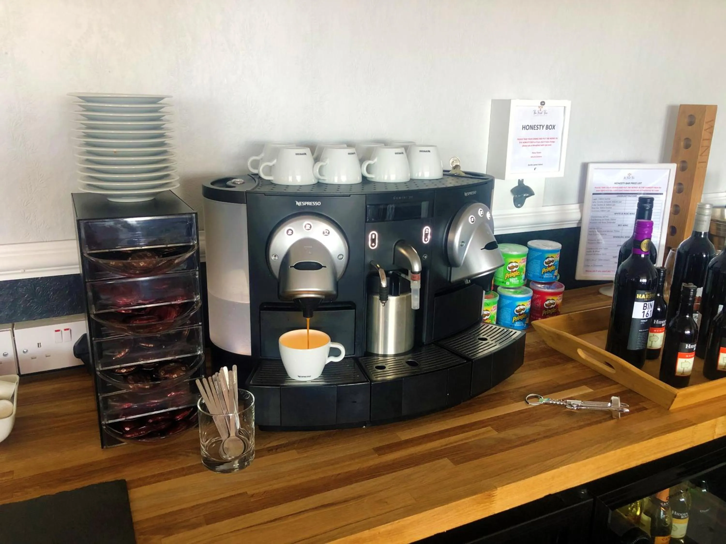 Coffee/tea facilities in The Fossil Tree Hotel