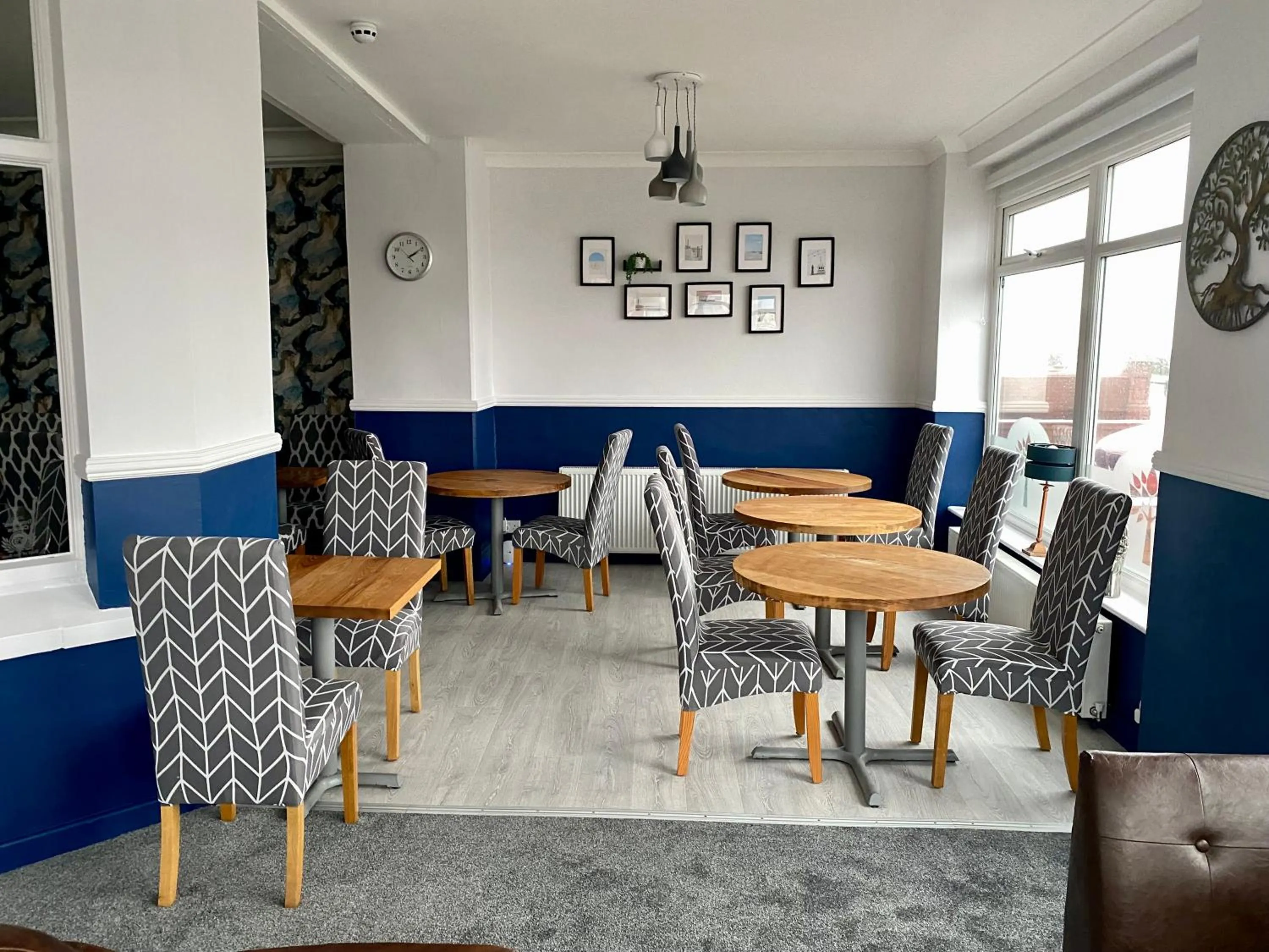 Restaurant/places to eat in The Fossil Tree Hotel