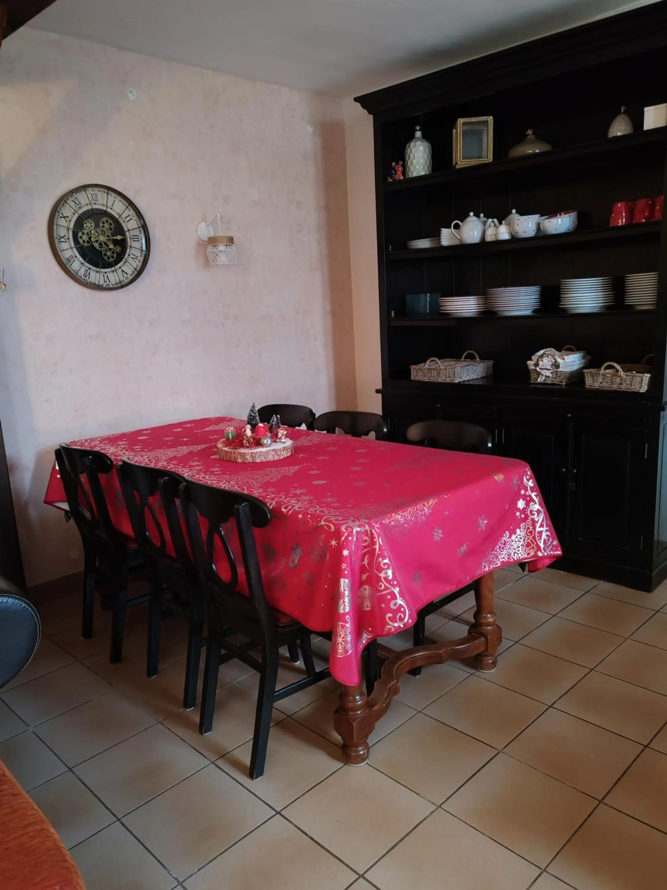 Restaurant/places to eat in Ma Gentilhommière