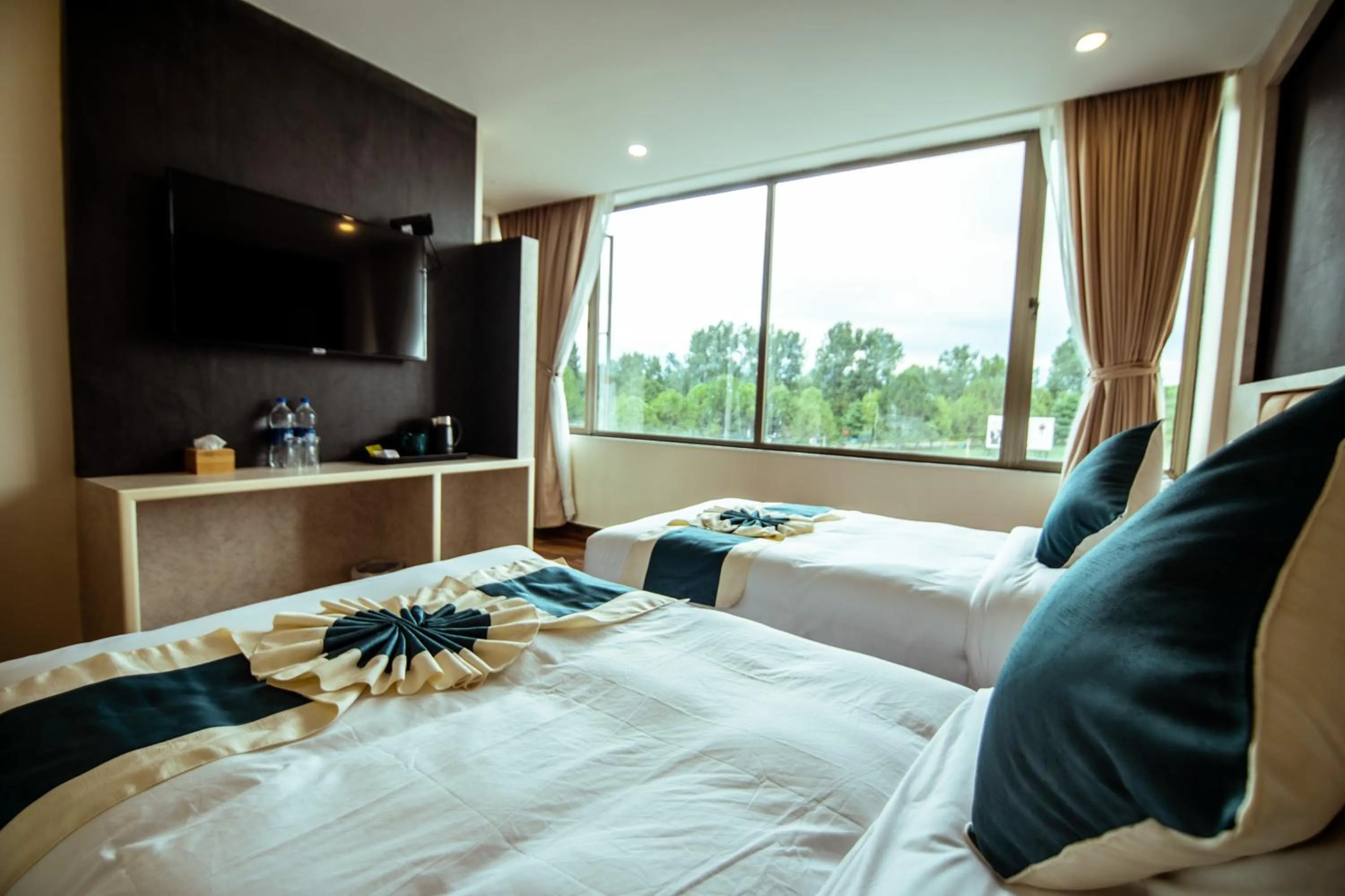 Bed in Hotel Black Diamond - Inside Airport