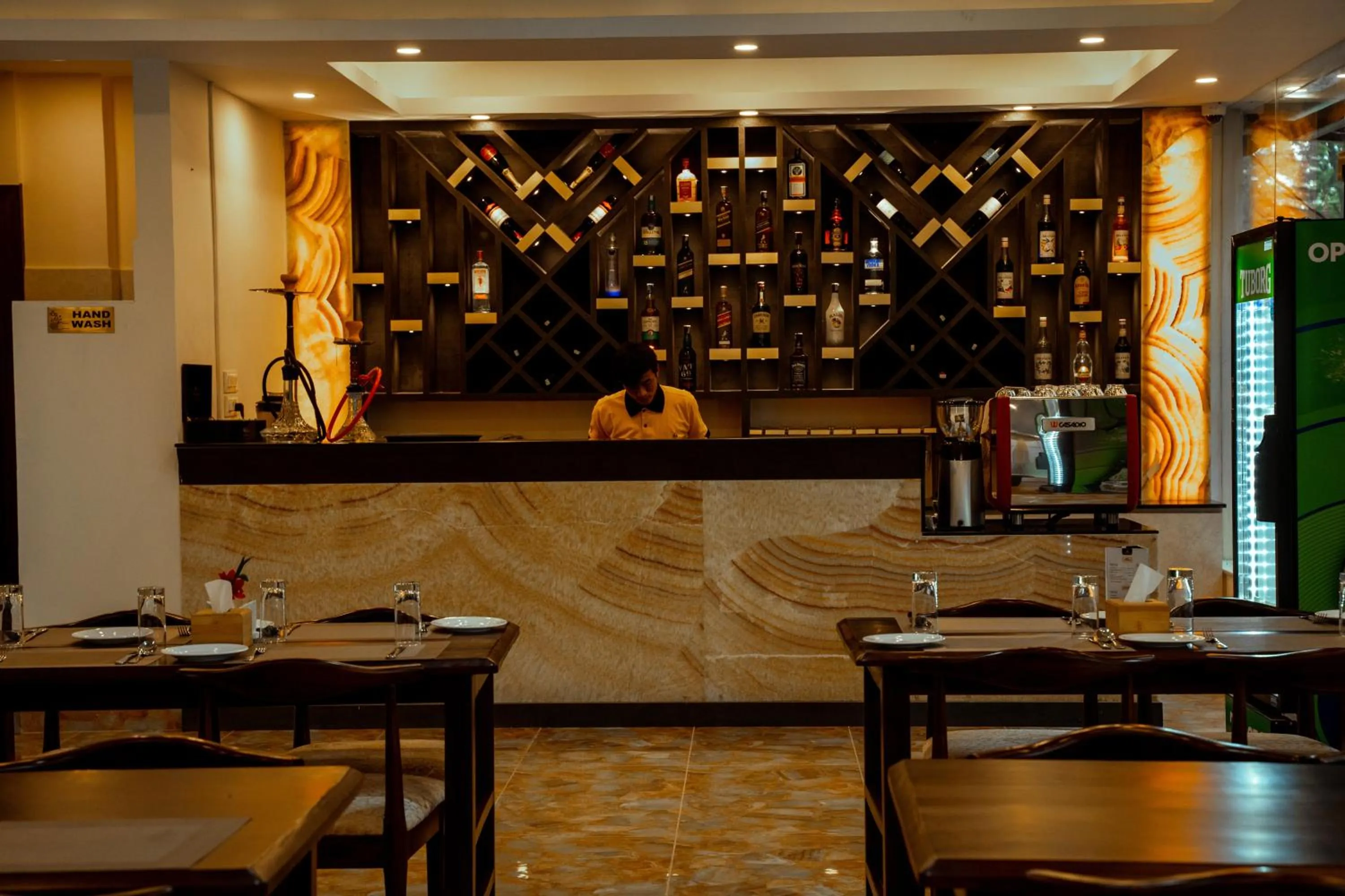Lounge or bar in Hotel Black Diamond - Inside Airport