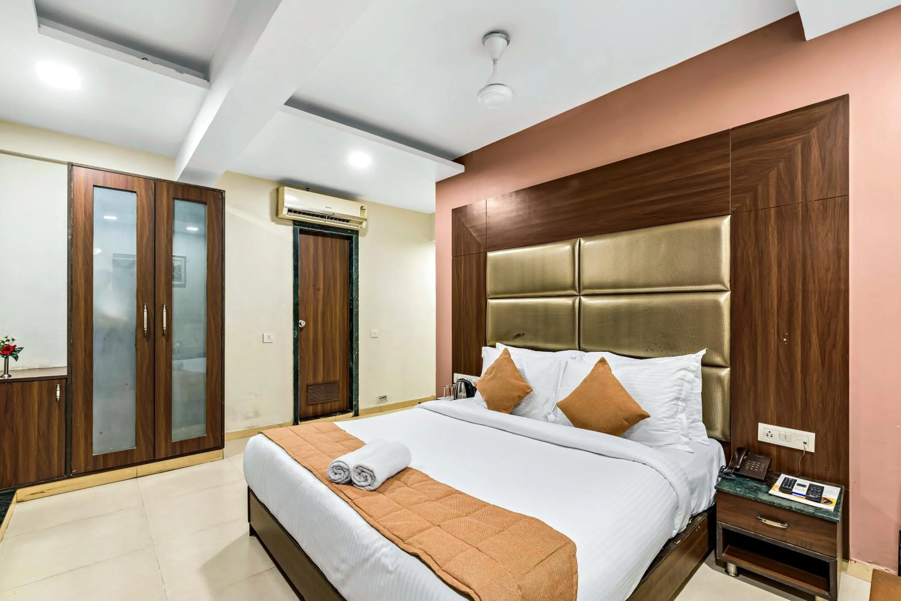 Bed in Krushnai Resort