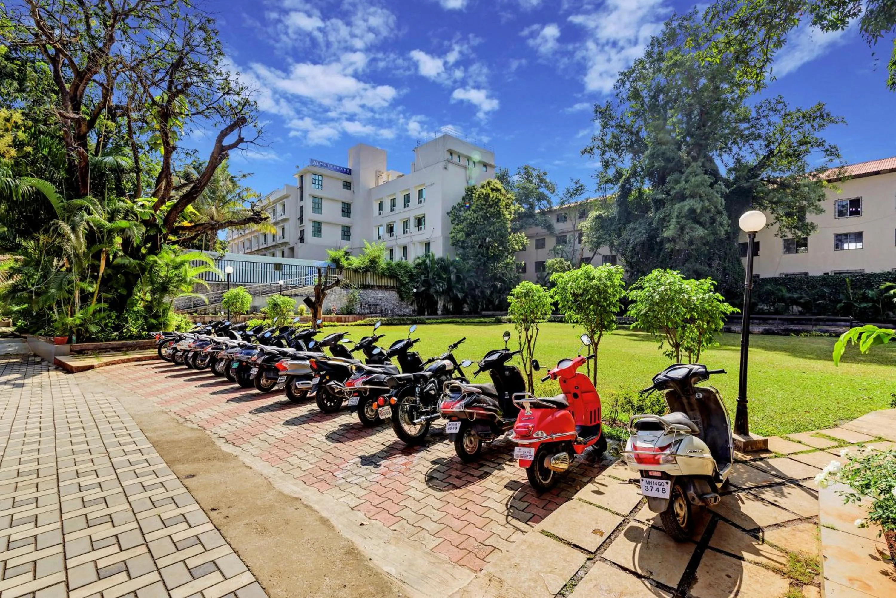 Garden in Krushnai Resort