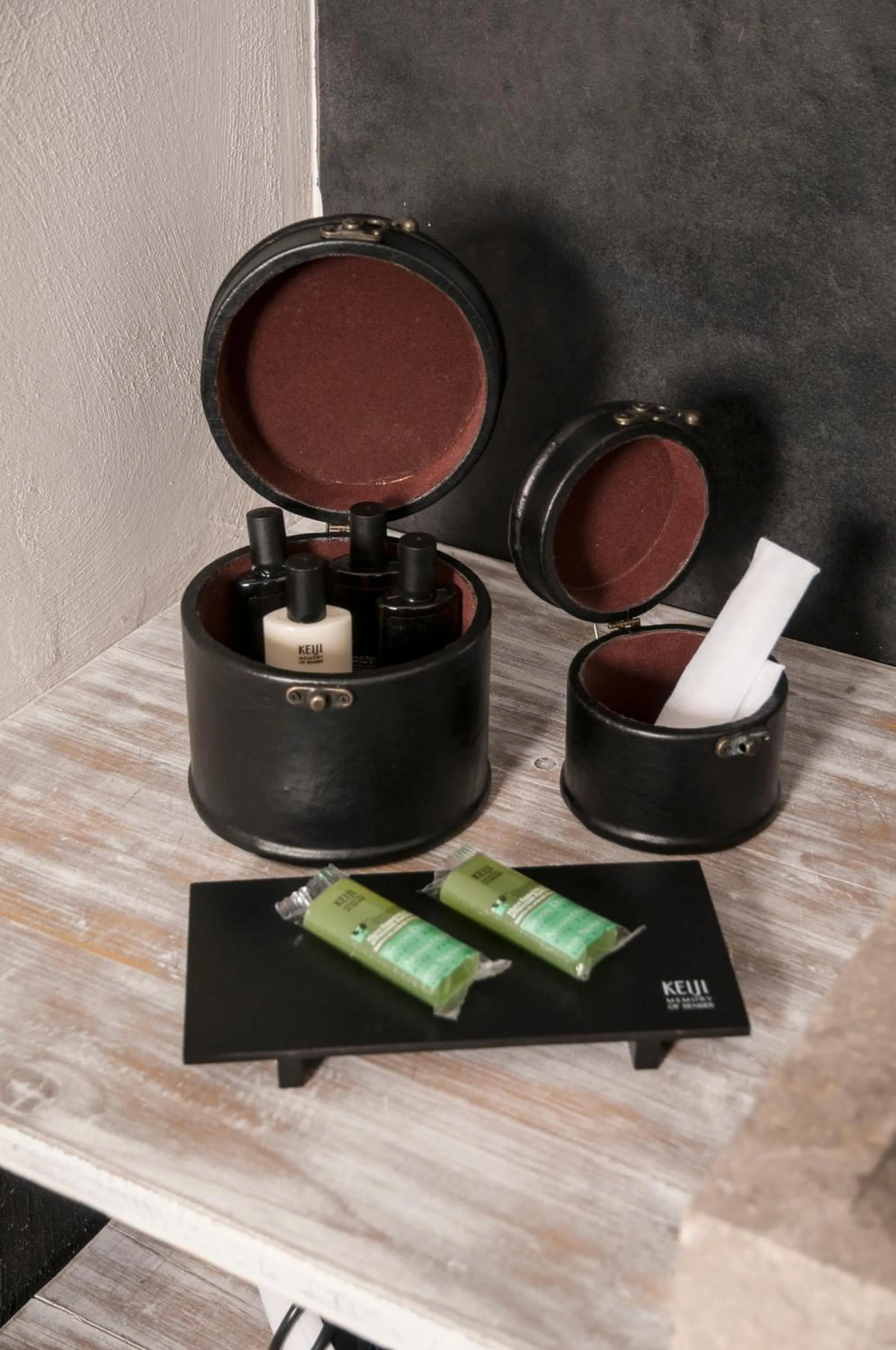 Decorative detail in Seven Maze Charming House