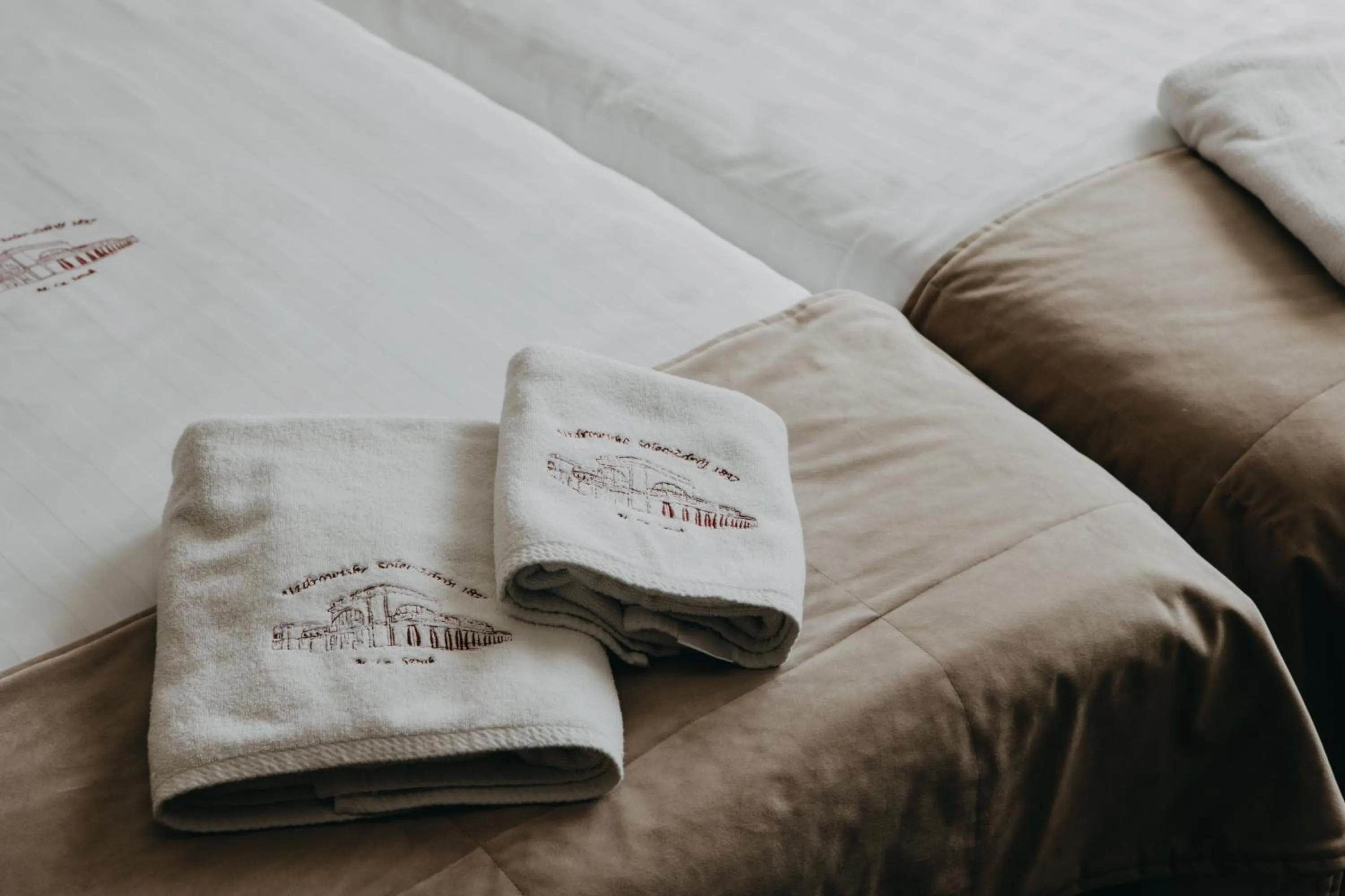 towels, Bed in Willa Irena