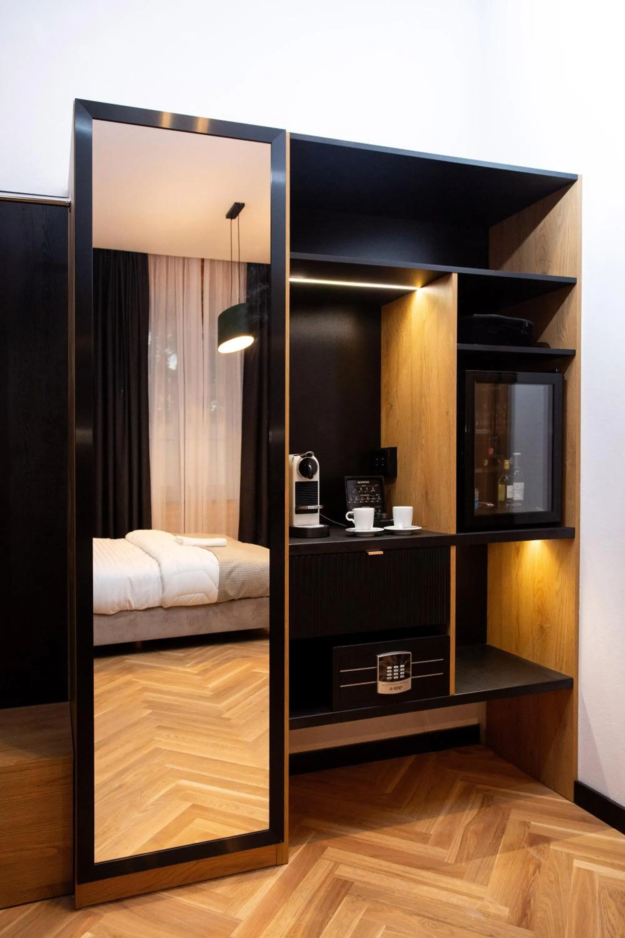 wardrobe, Bed in HOTEL TEATR