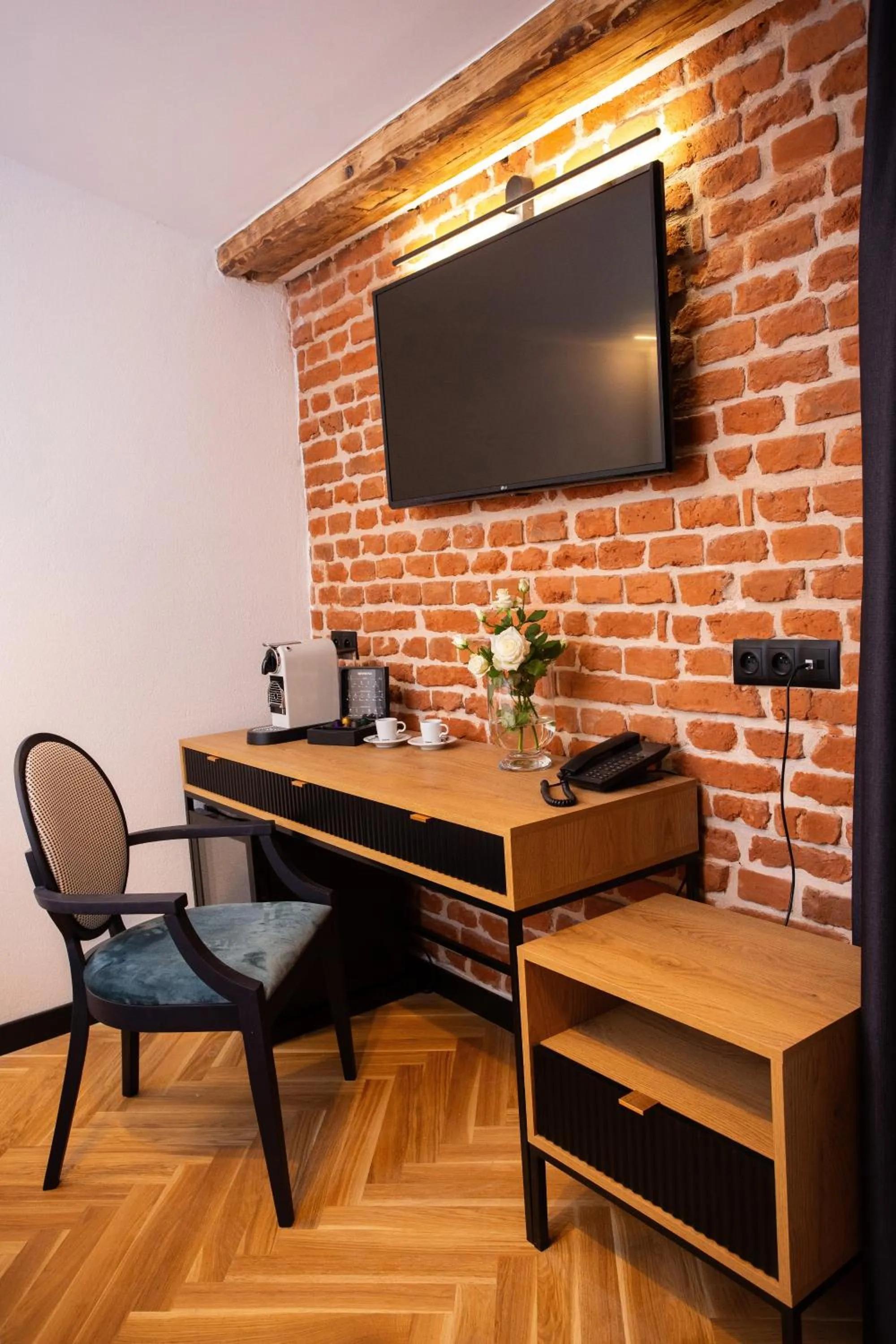 TV and multimedia in HOTEL TEATR