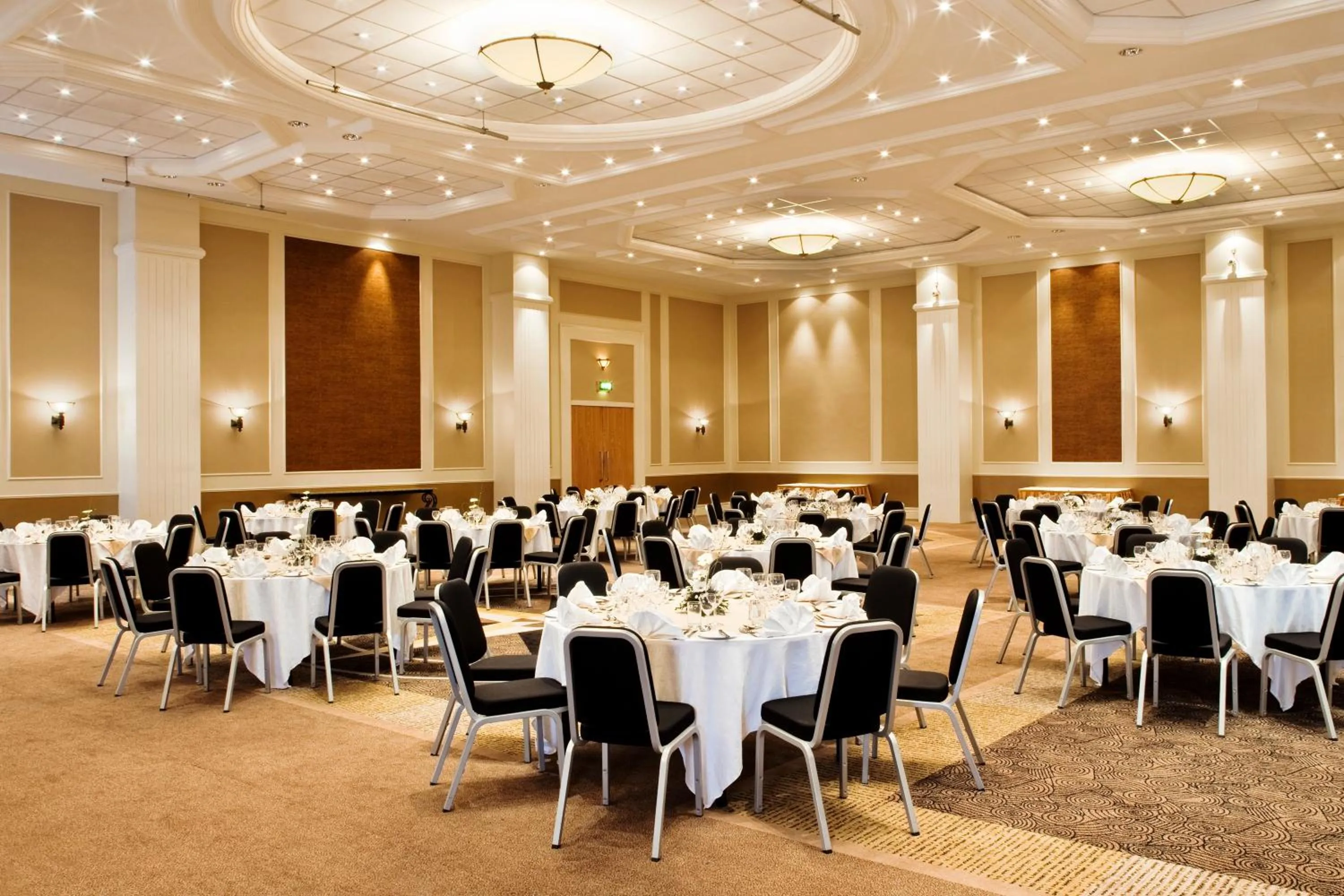 Banquet/Function facilities in Crowne Plaza Plymouth by IHG