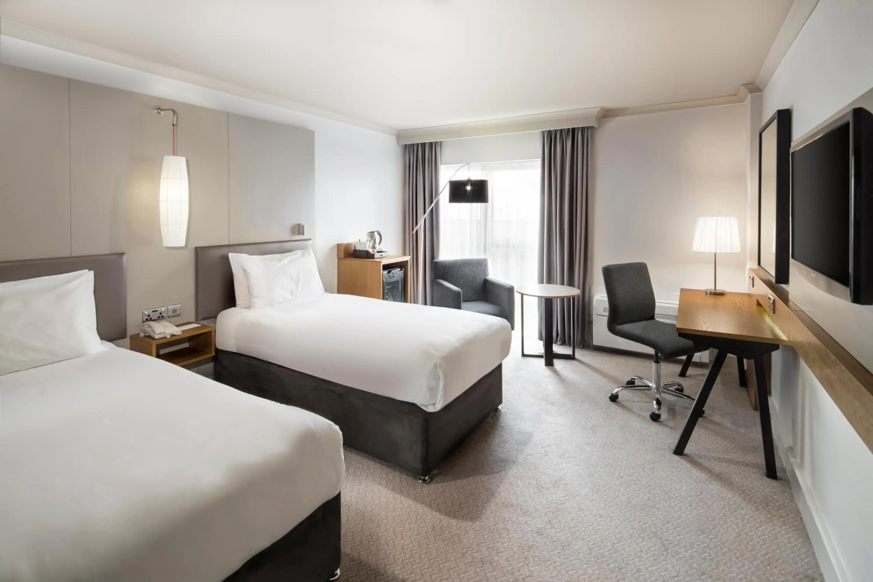 Bedroom, Bed in Crowne Plaza Plymouth by IHG