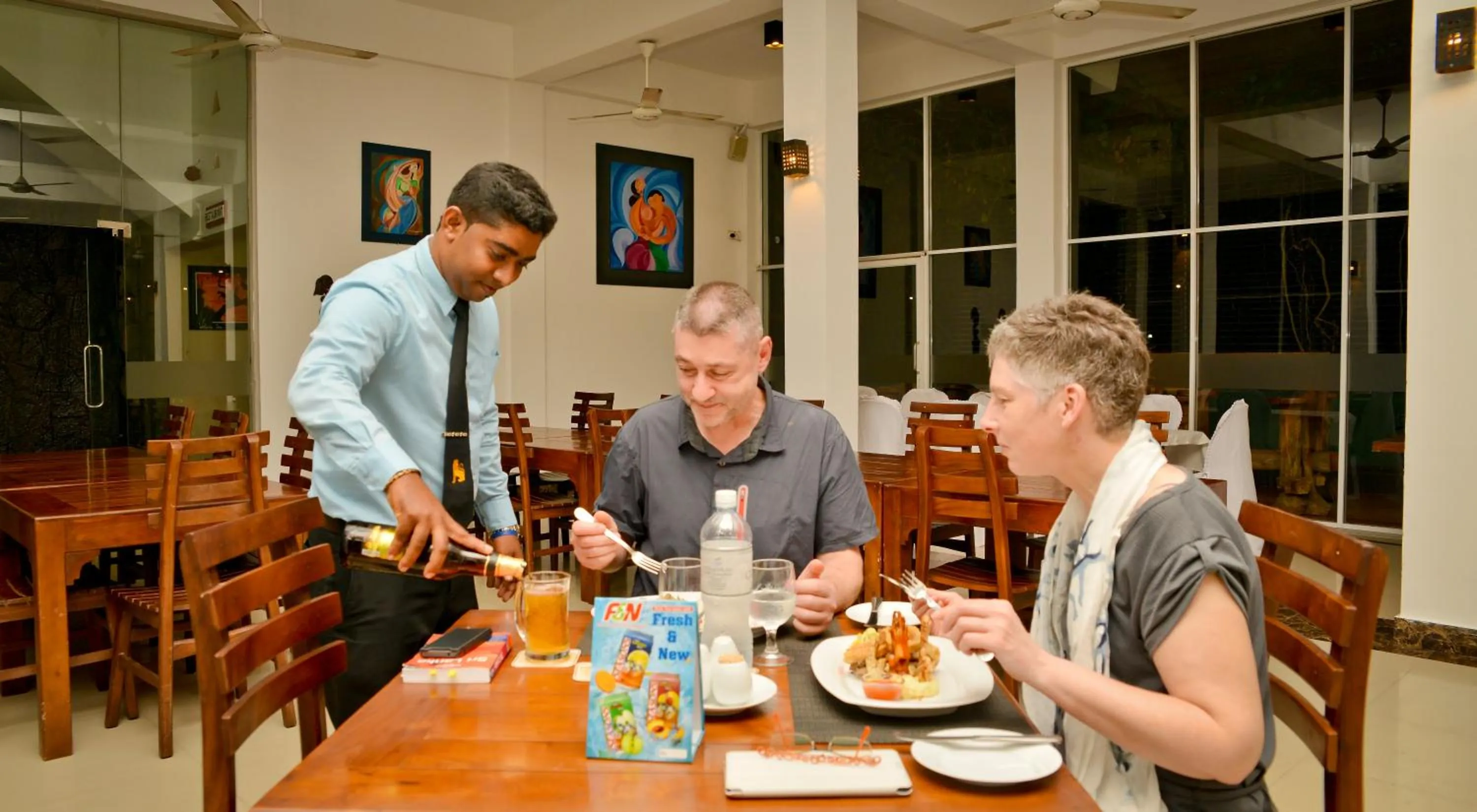 Restaurant/places to eat in Ceylan Lodge