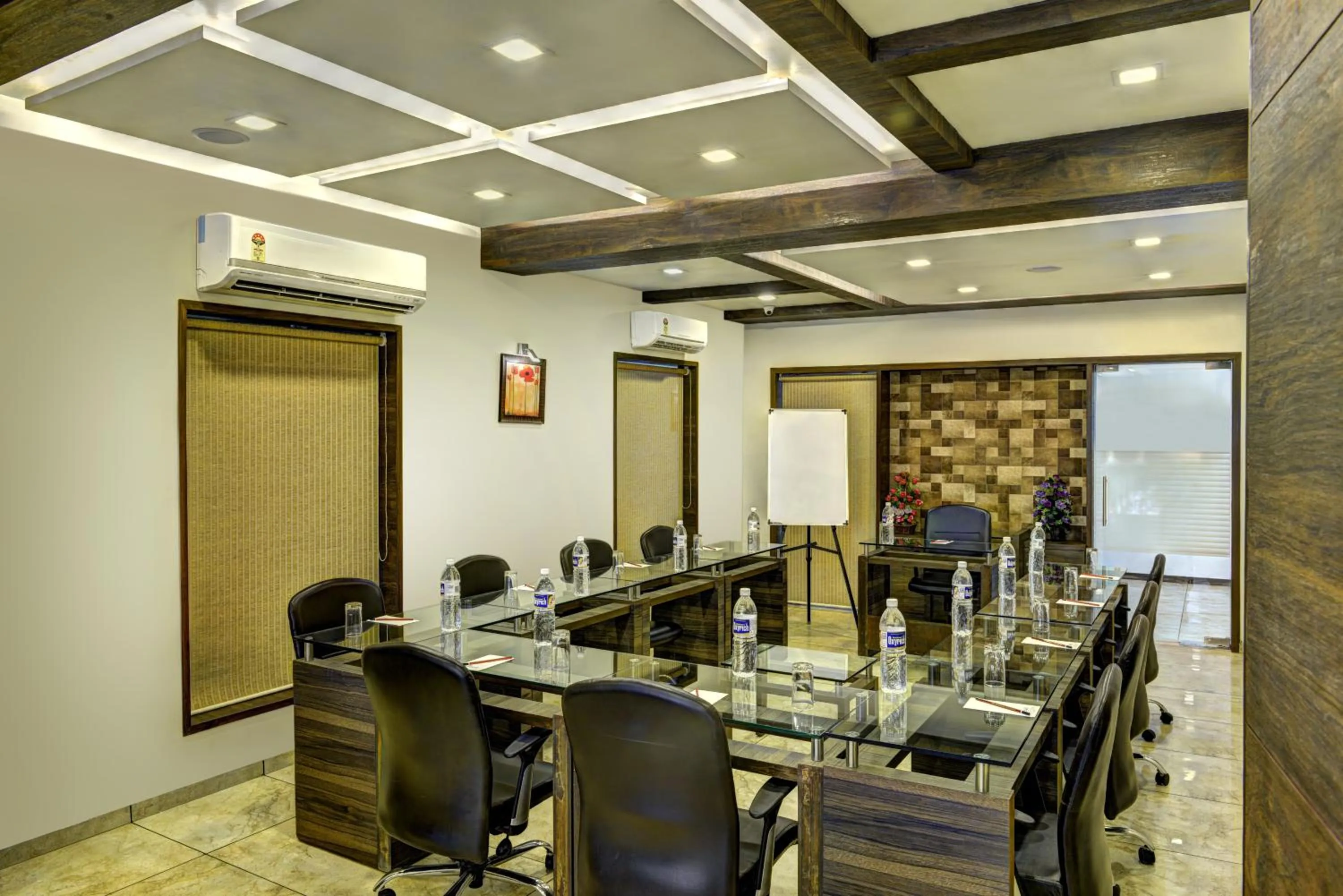 Banquet/Function facilities in Hotel Aaram Orchard