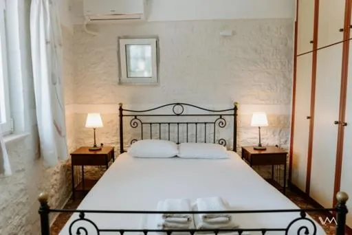 Bed in Lns Vip Villas