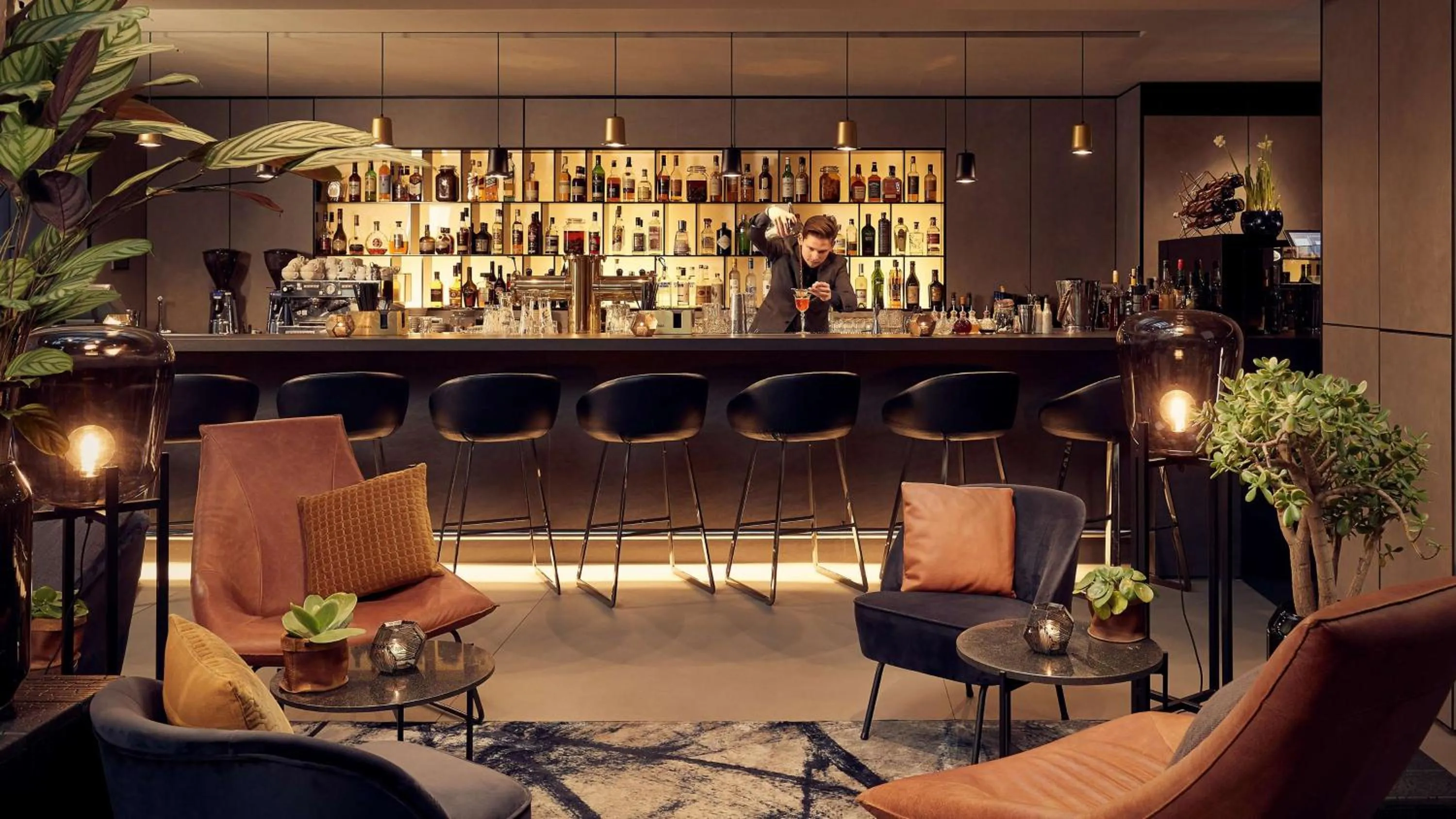 Restaurant/places to eat in Park Plaza Victoria Amsterdam