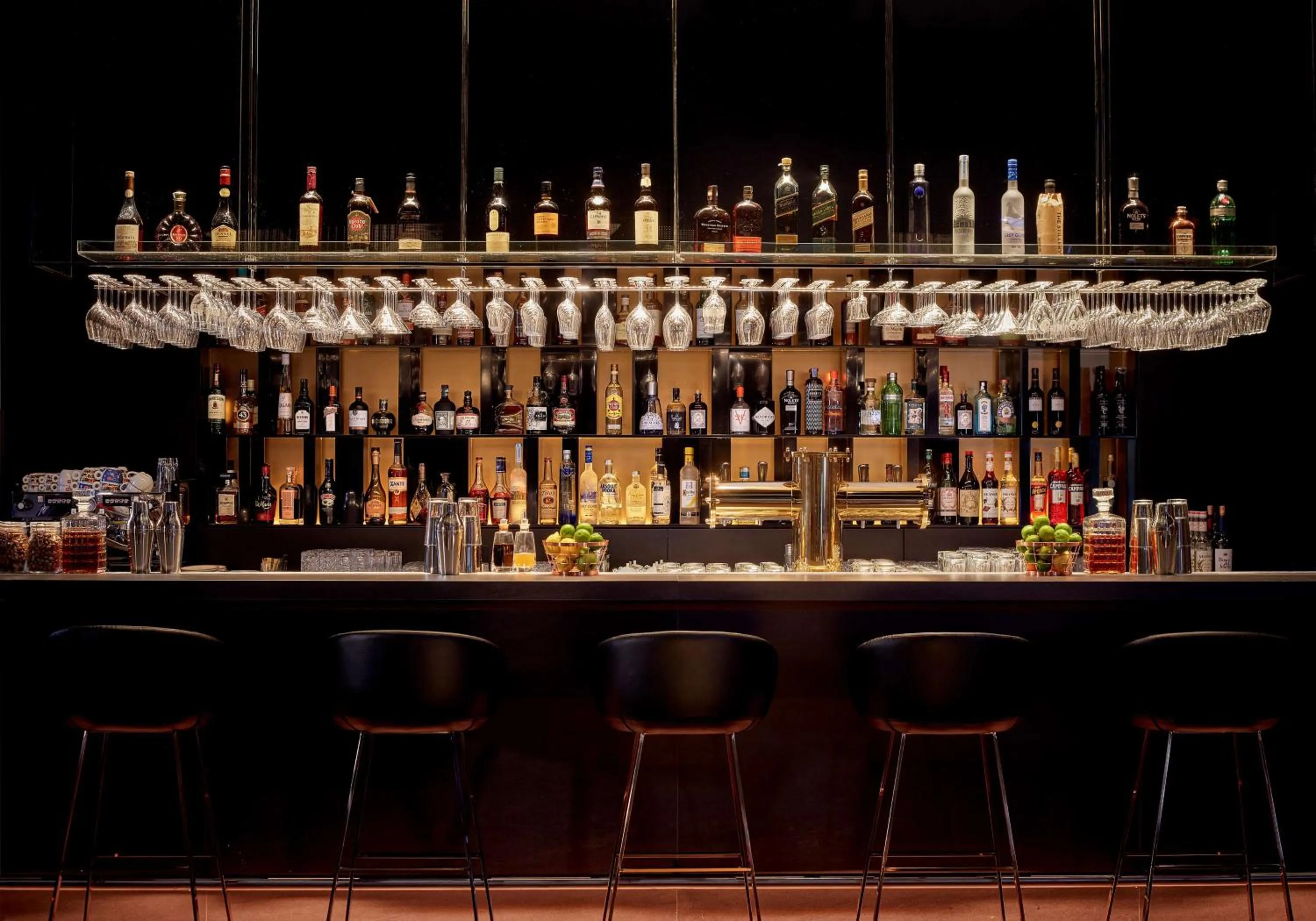 Lounge or bar in Park Plaza Victoria Amsterdam