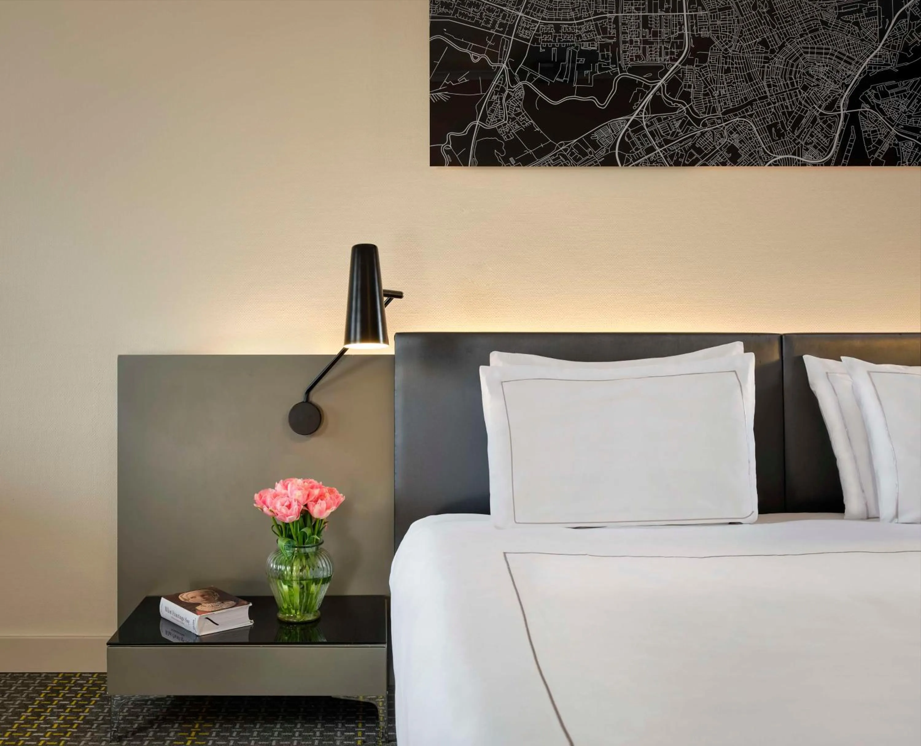 Bedroom, Bed in Park Plaza Victoria Amsterdam