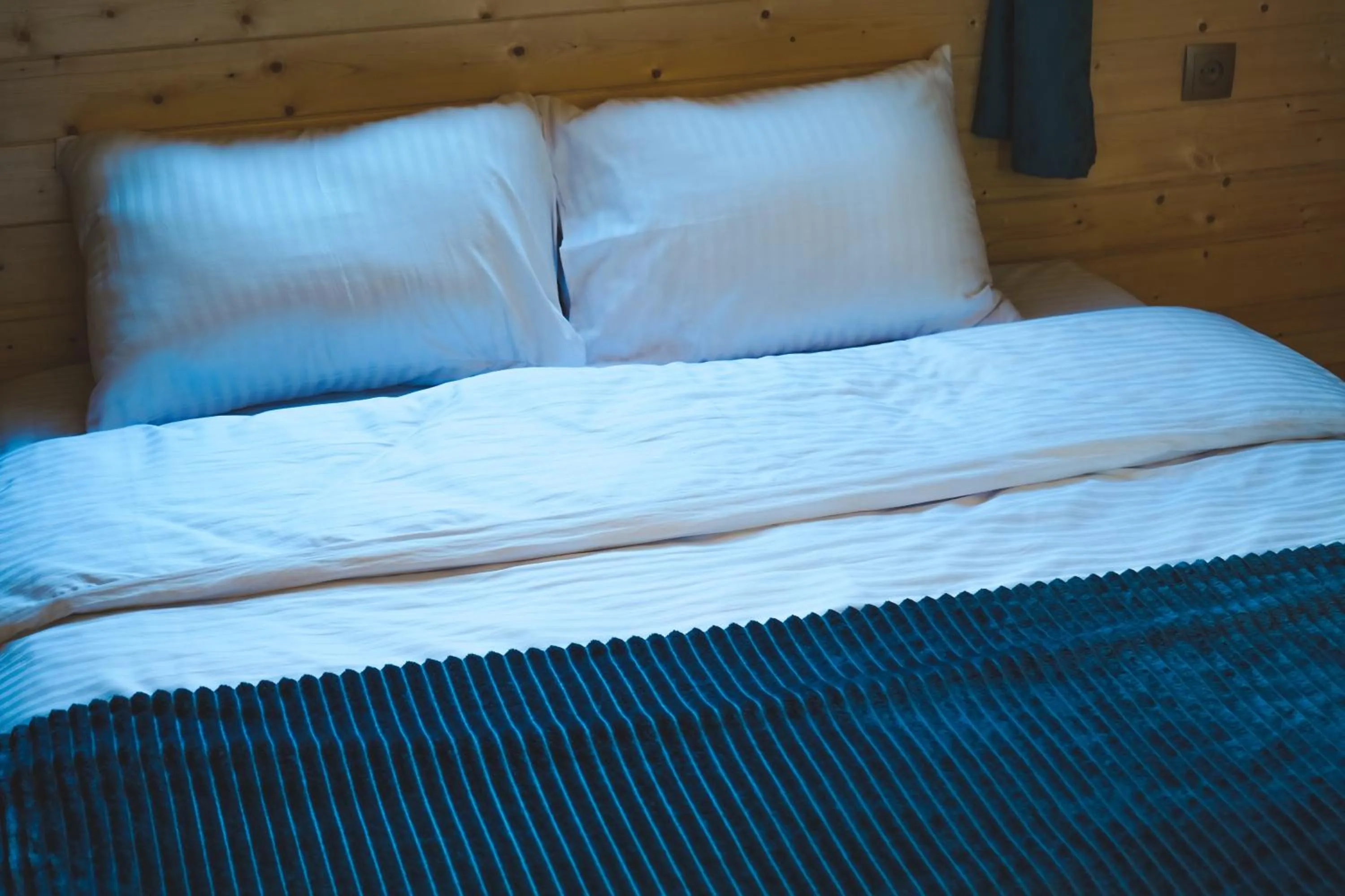 Bed in Kazbegi Folk Cottages
