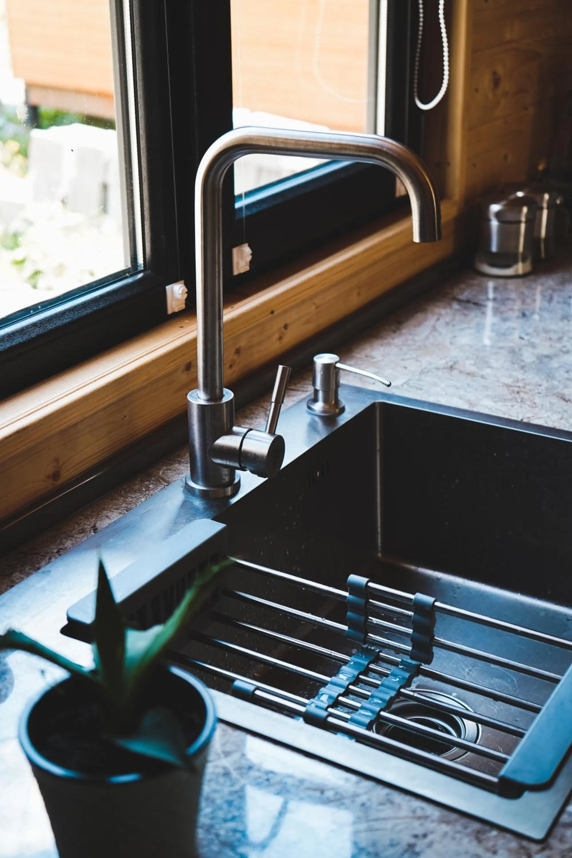 Kitchen or kitchenette in Kazbegi Folk Cottages