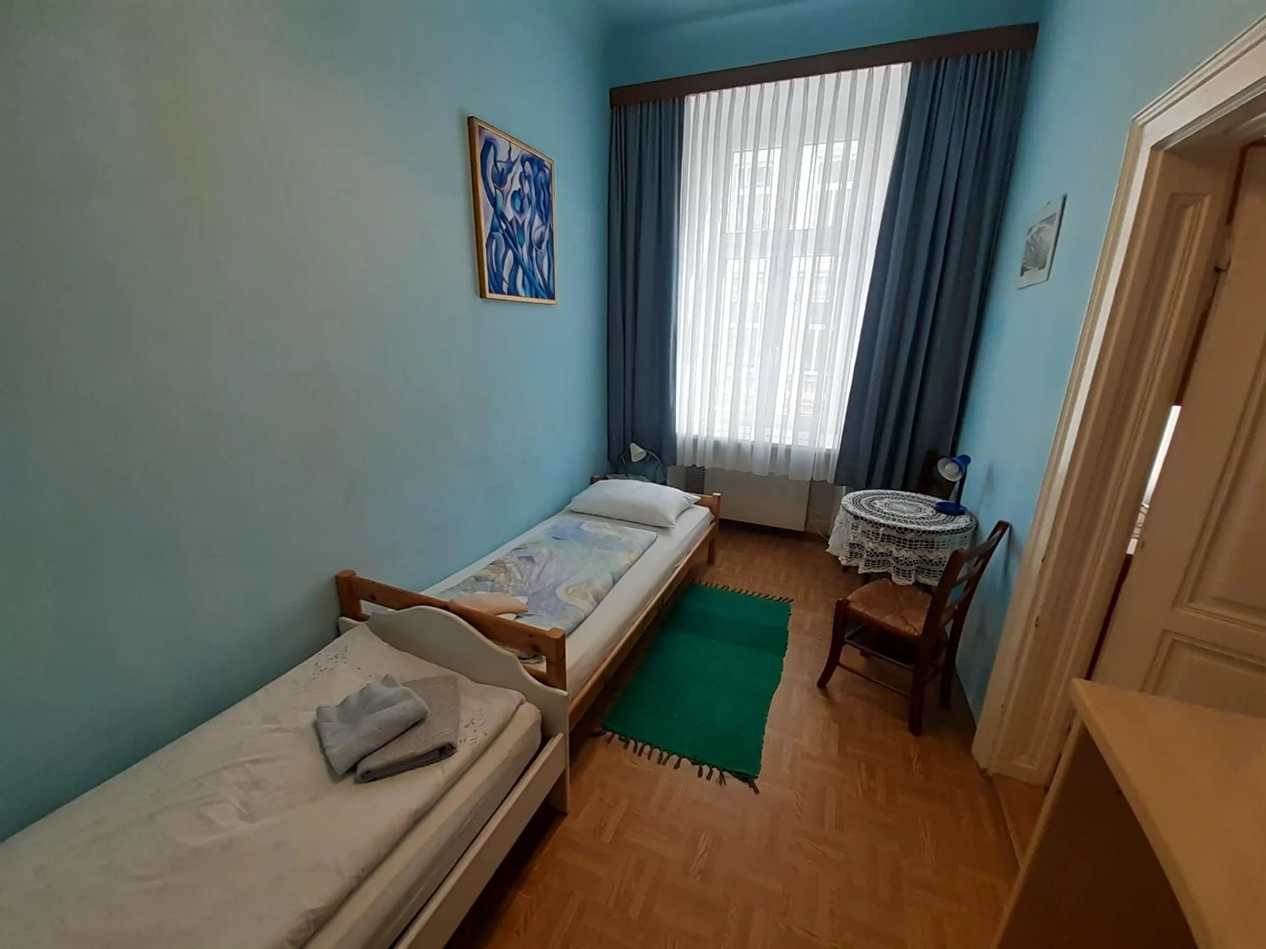 Photo of the whole room, Bed in HappyHostel