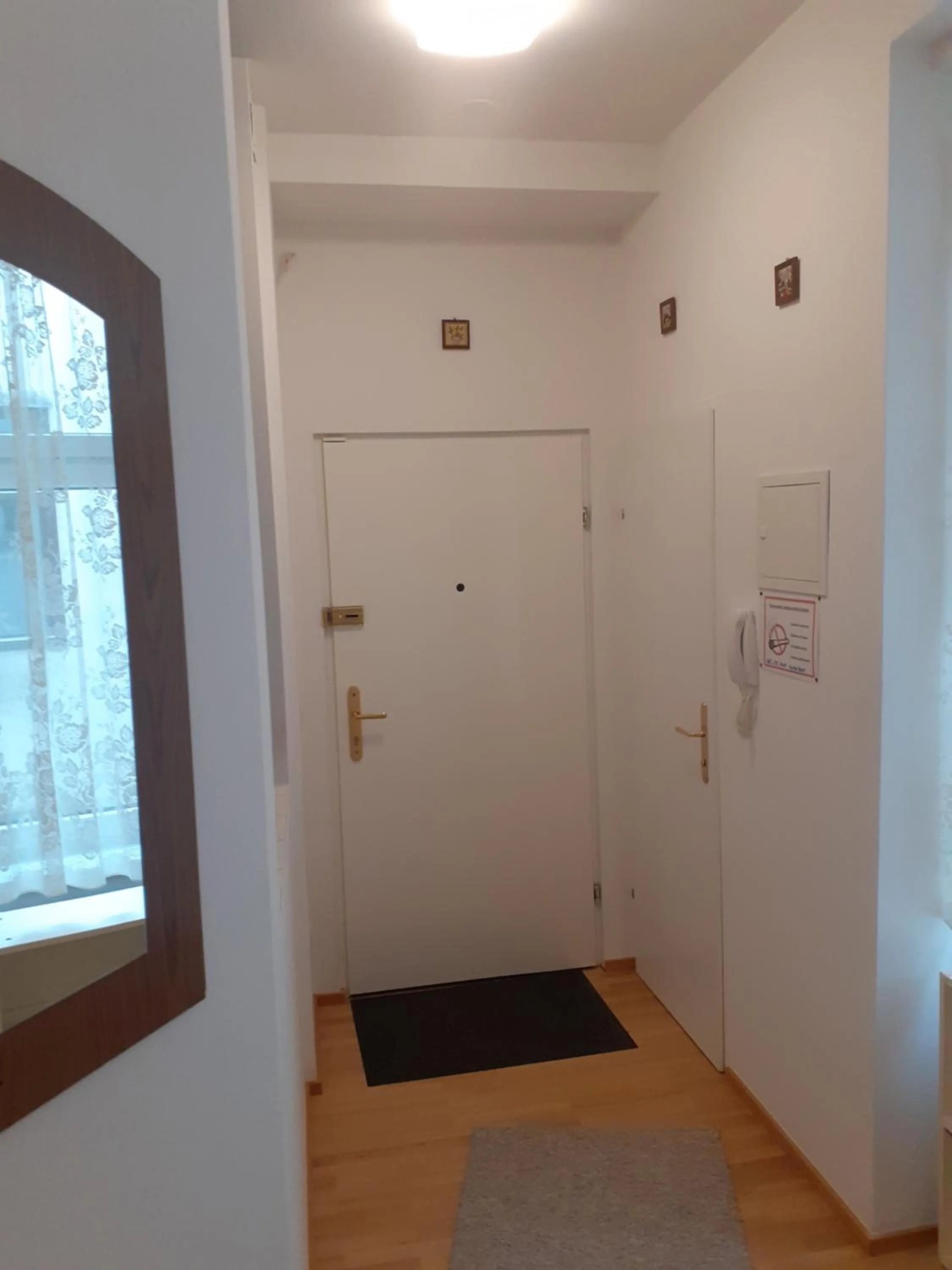 Communal kitchen in HappyHostel