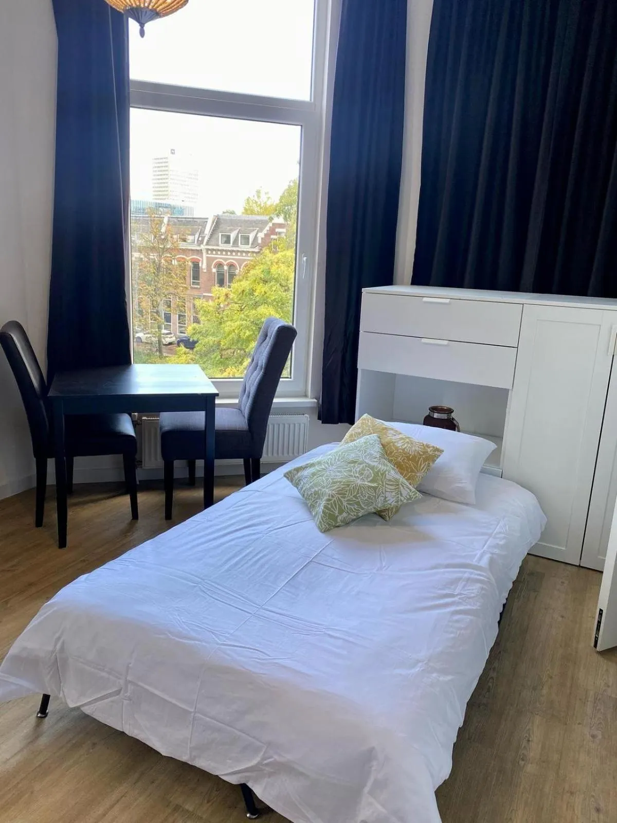 Bed in Rotterdam Inn