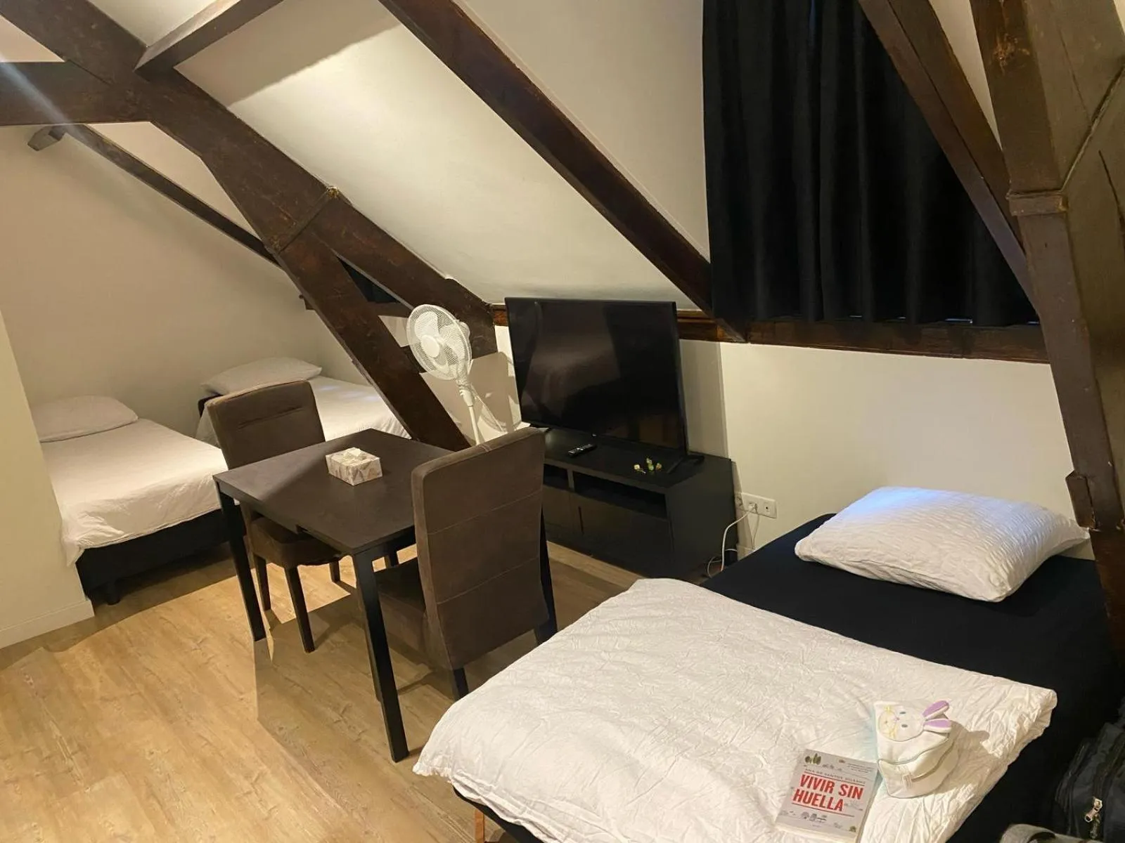 Bed in Rotterdam Inn