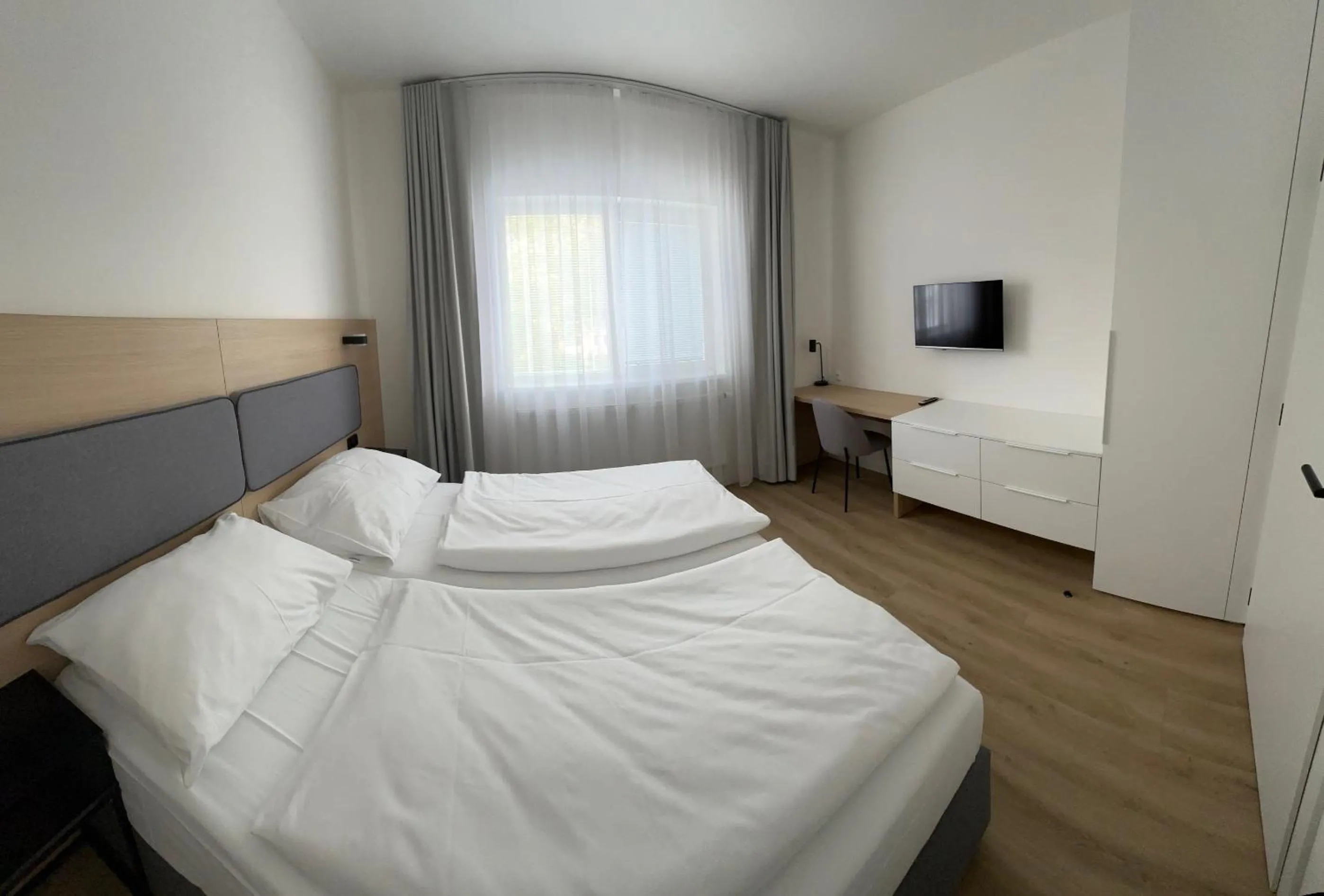 Bed in Hotel Kapitol