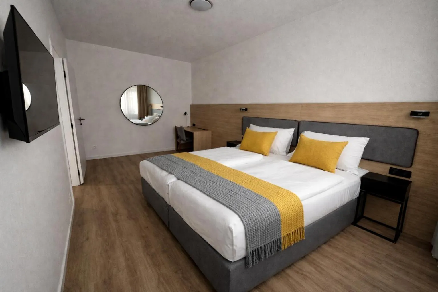 Bed in Hotel Kapitol