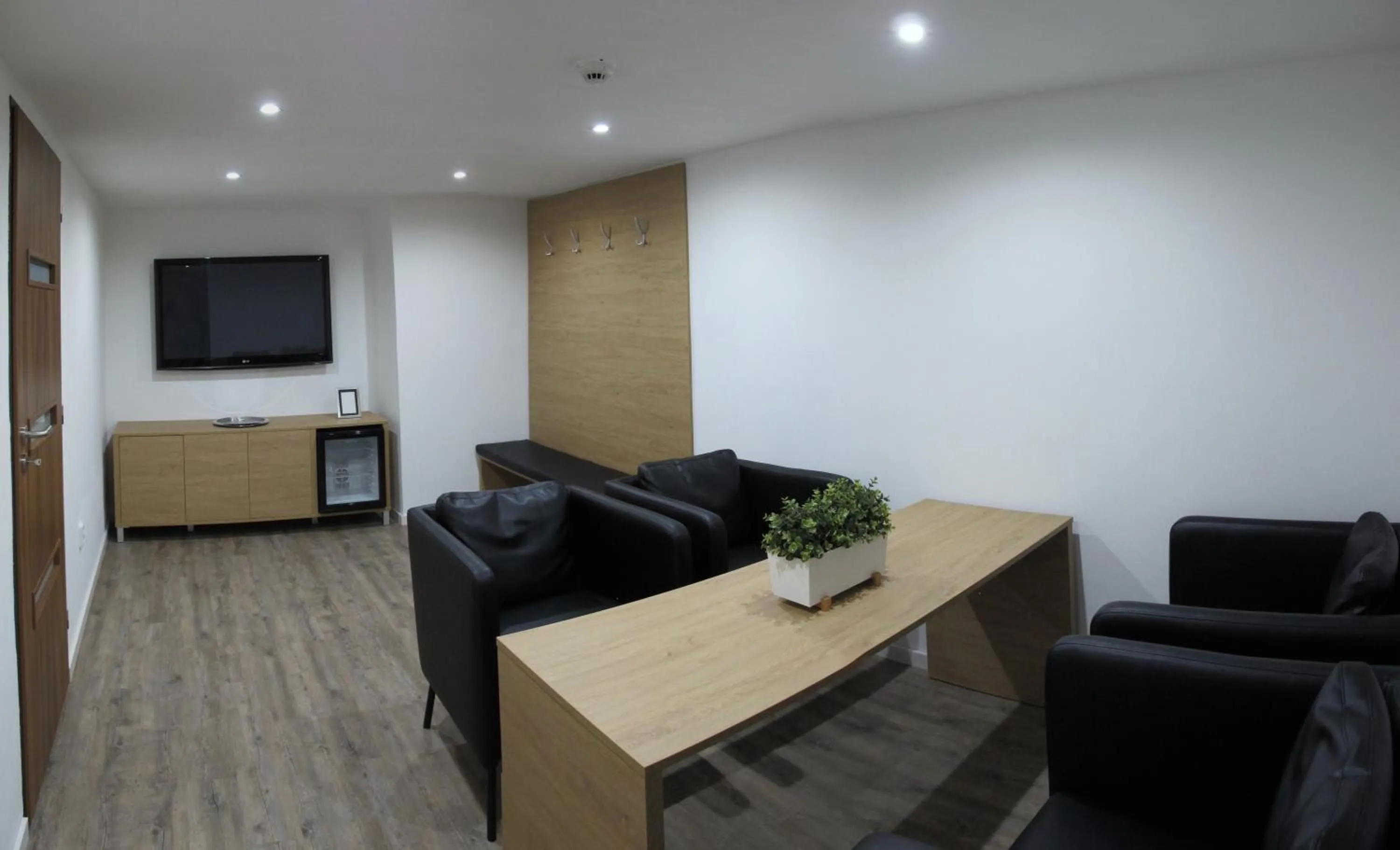 Hot Tub in Hotel Kapitol