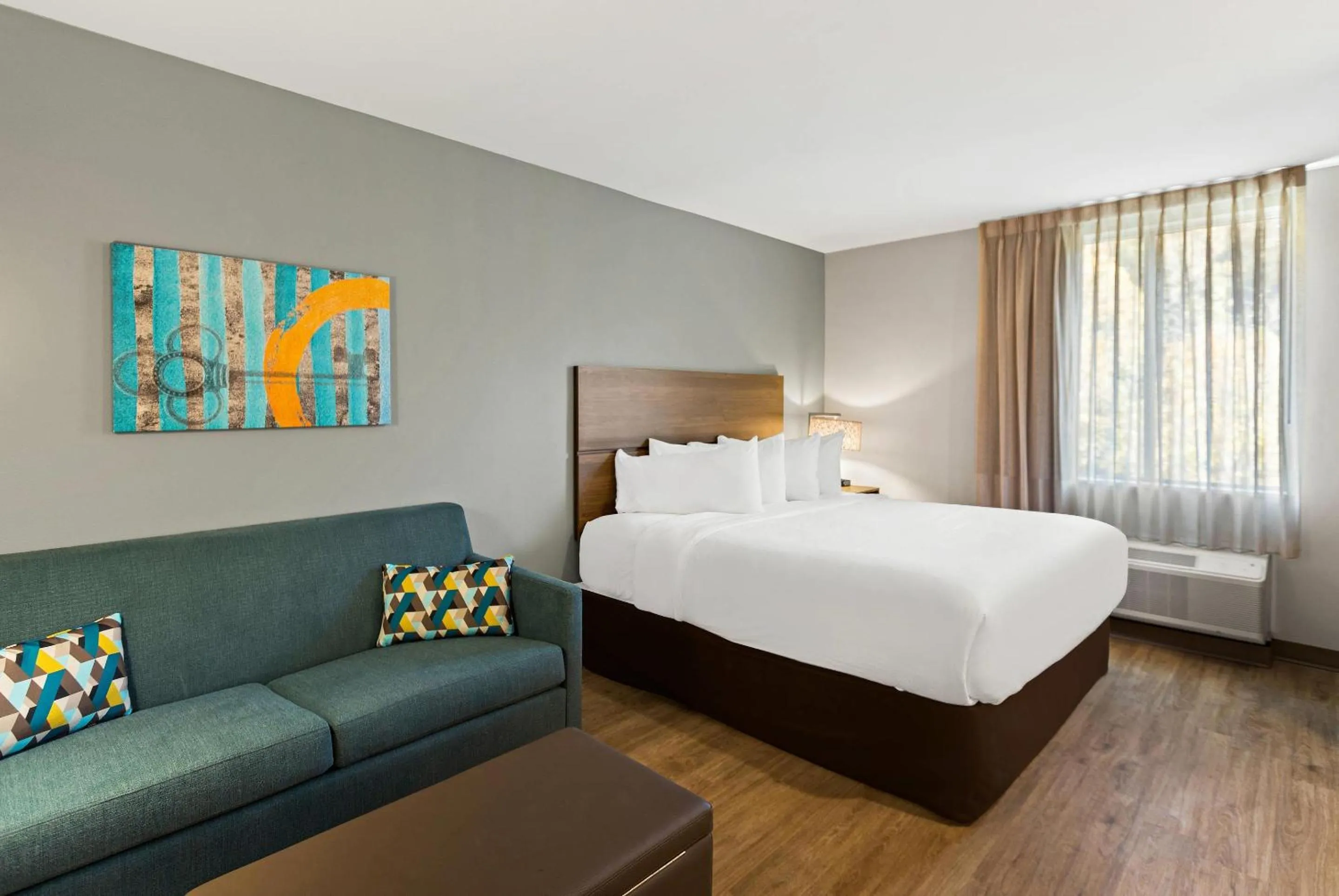 Bedroom in MainStay Suites Gatlinburg Downtown Area