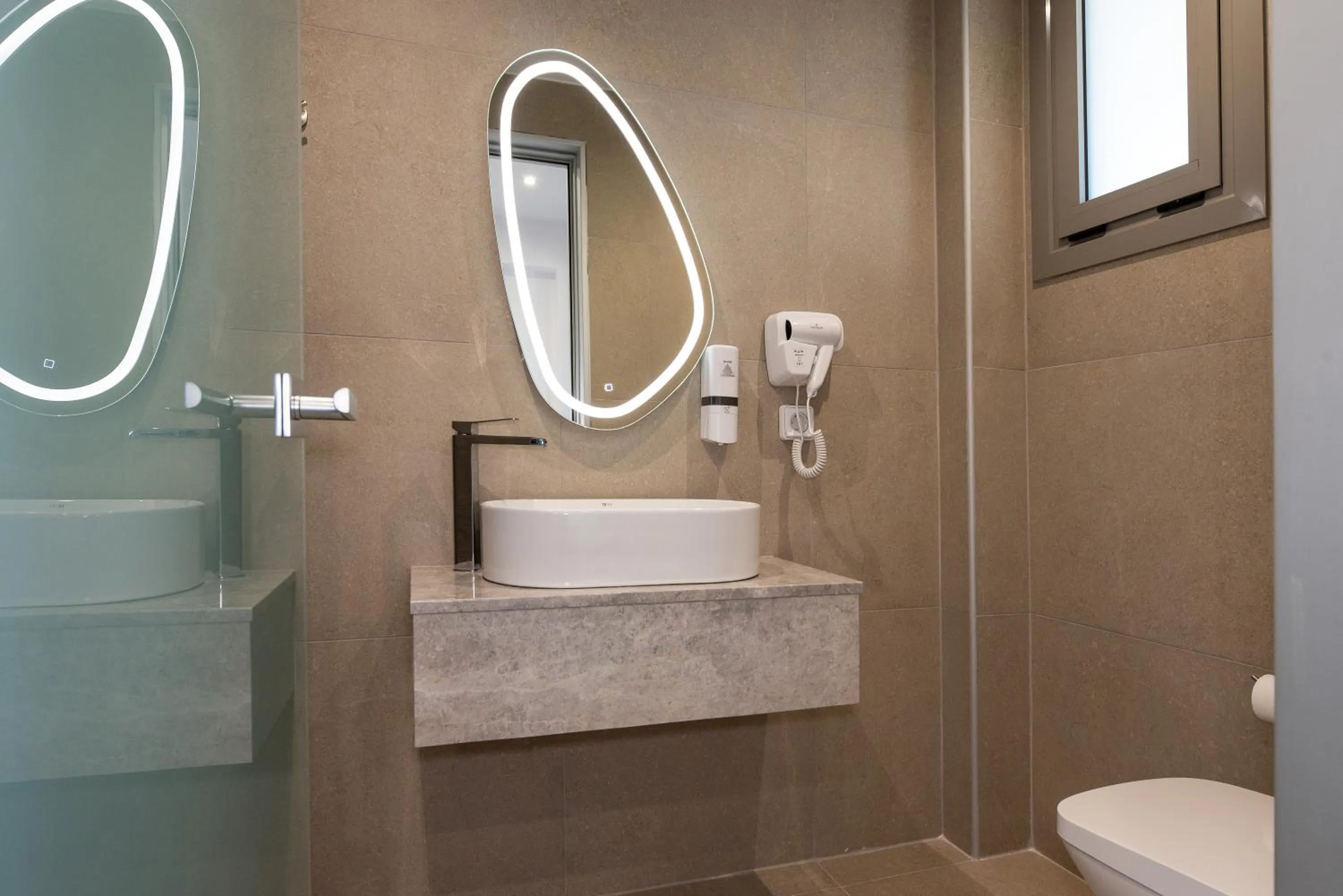 Bathroom in Airscape Hotel Free Shuttle From And To Athen's Airport