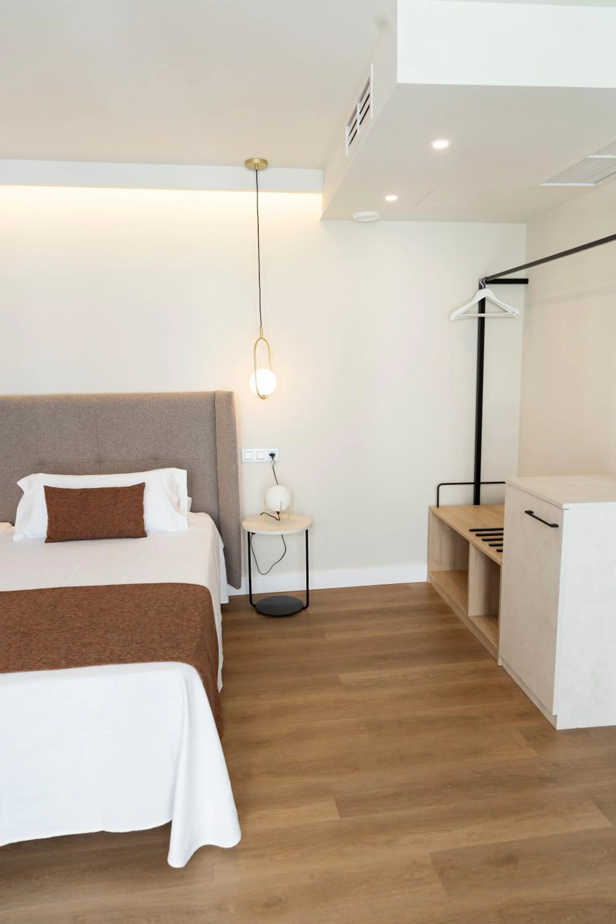 Bed in HOTEL CORONA DE PADRÓN