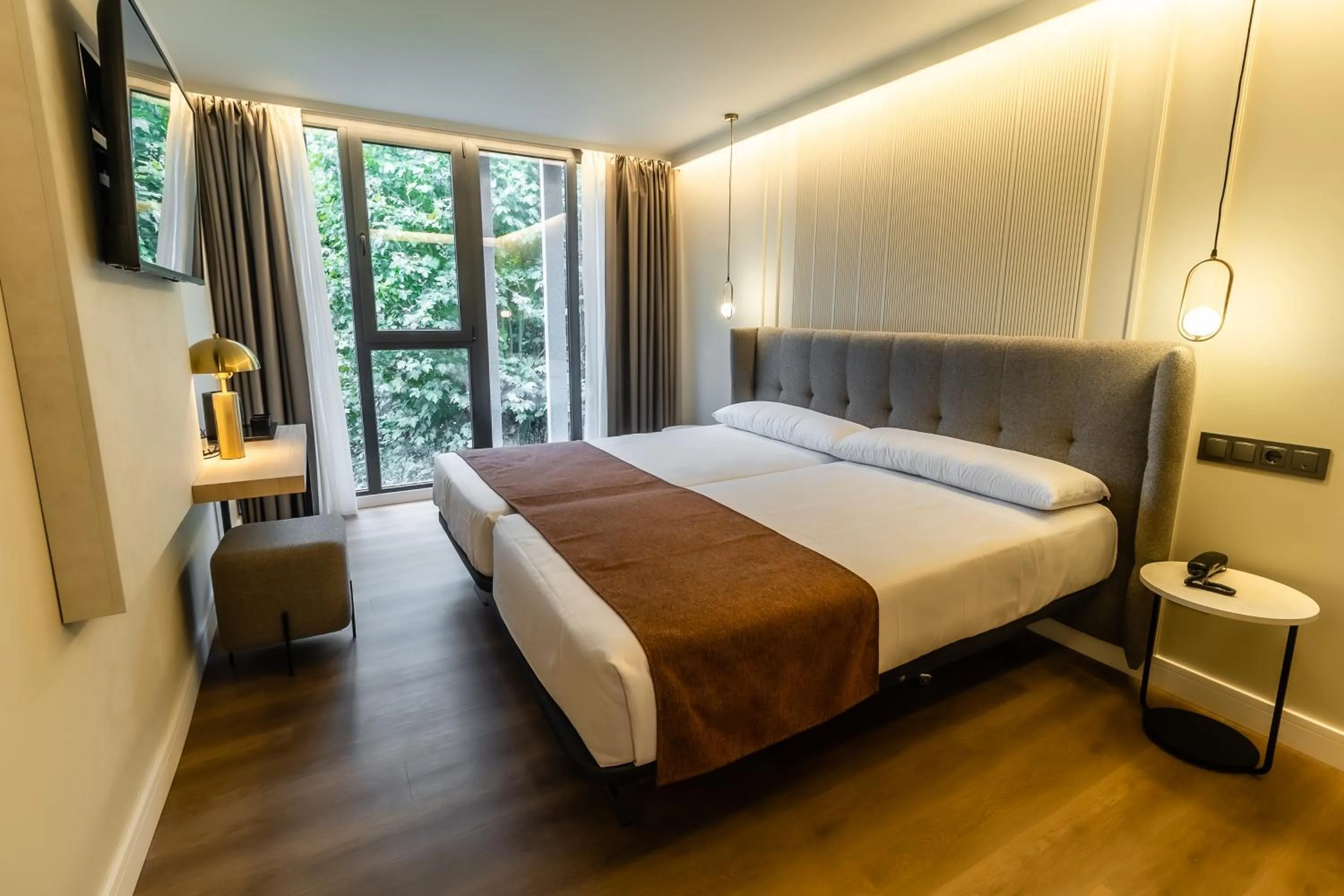 Bed in HOTEL CORONA DE PADRÓN