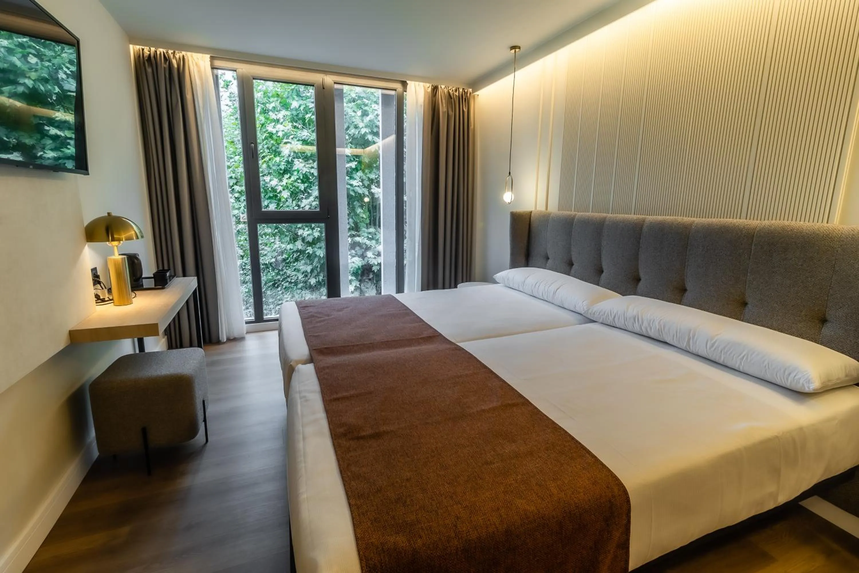 Bed in HOTEL CORONA DE PADRÓN