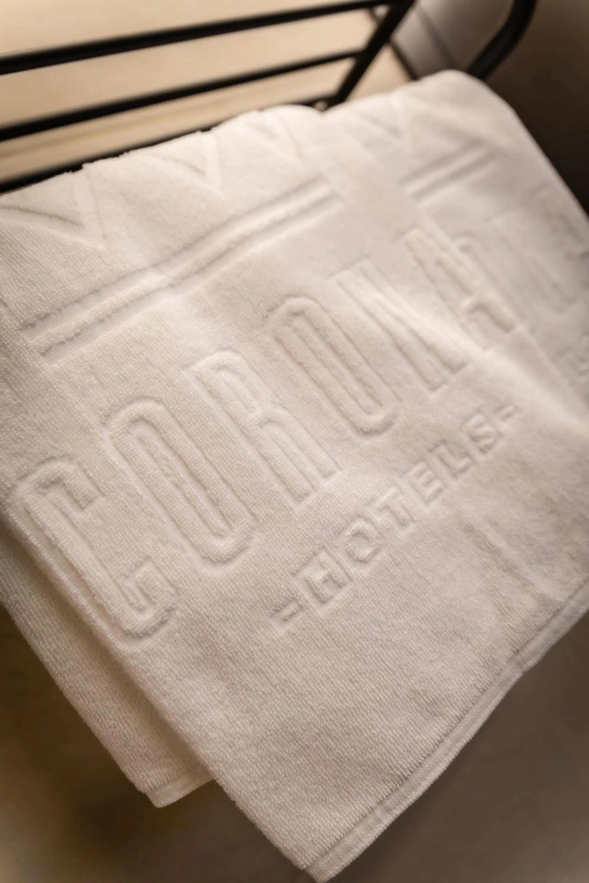 towels, Bed in HOTEL CORONA DE PADRÓN