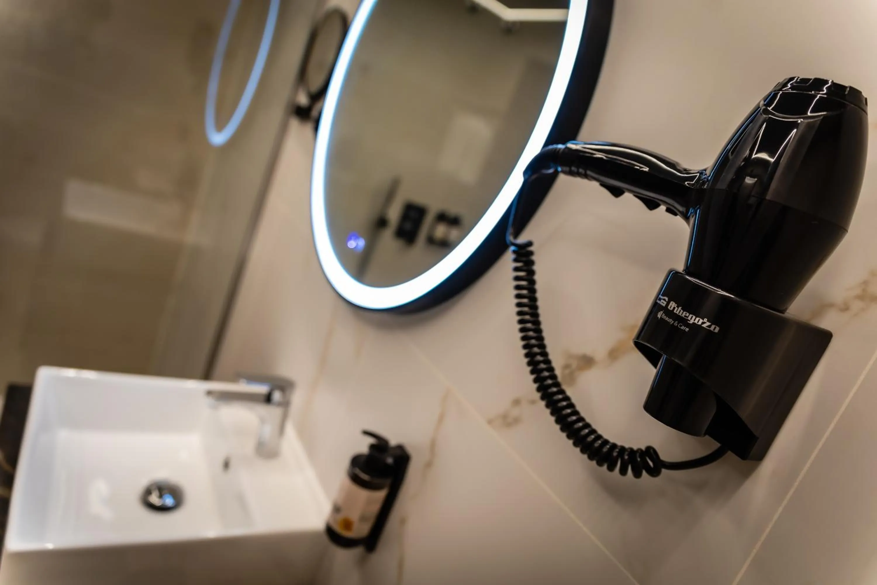 Bathroom in HOTEL CORONA DE PADRÓN